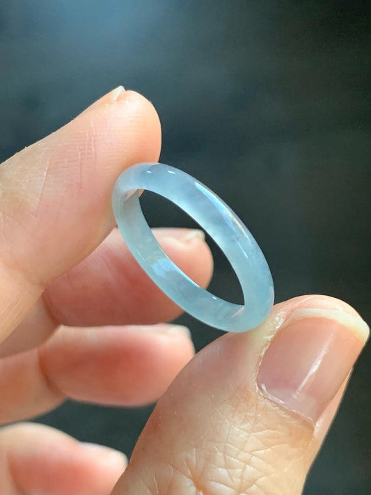 Natural Grade A Guatemalan Icy Highly Translucent Pastel Blue Jade Jadeite Band Ring Size 8 US 天然冰危起光浅蓝翡翠戒圈 QWZ150A