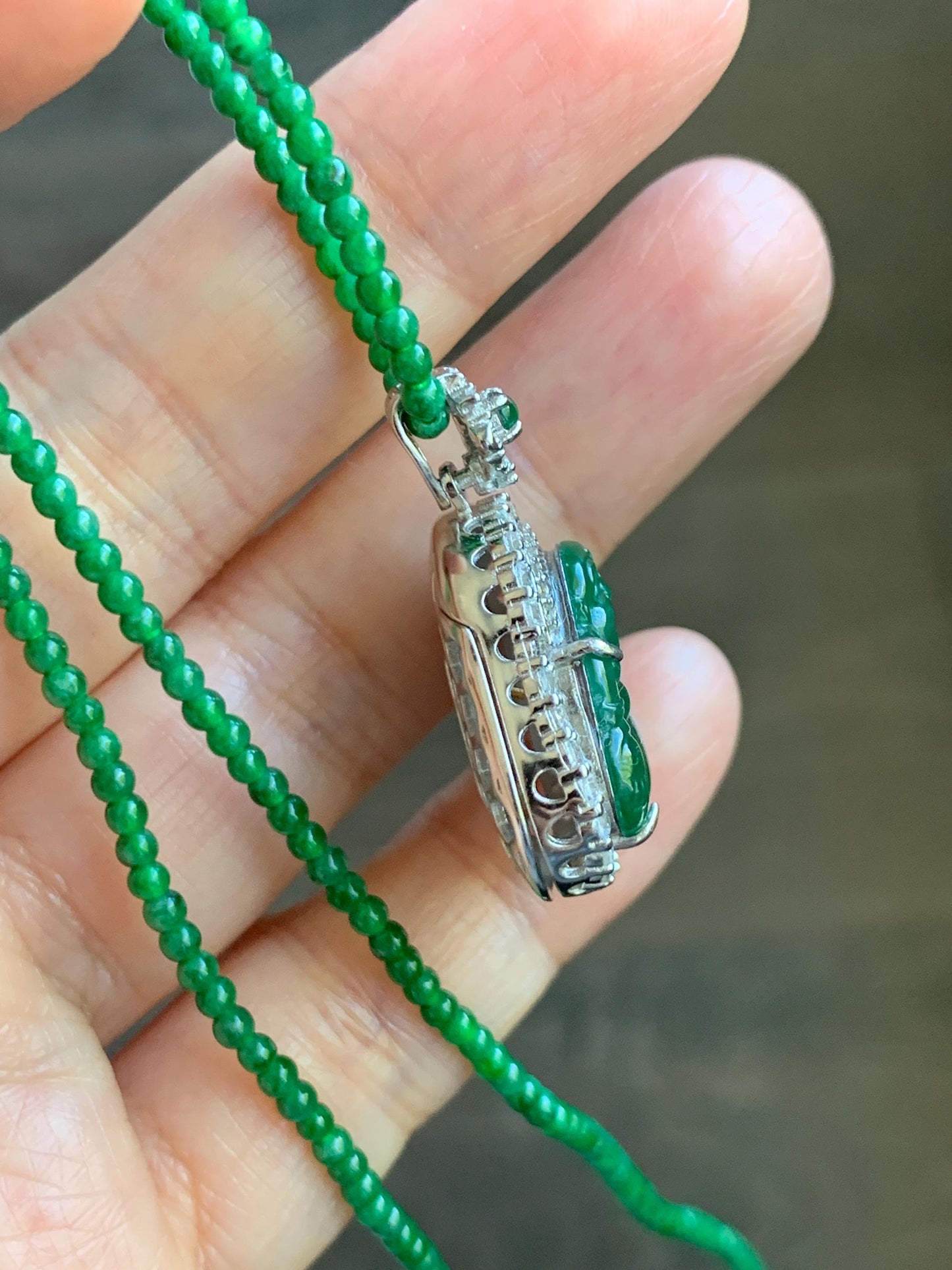 Certified Natural Guatemalan Icy Translucent Vibrant Green Jade Jadeite Buddha Pendant Sterling Silver Beaded Necklace 天然冰危绿翡翠佛公吊坠绿翡翠珠项链 092