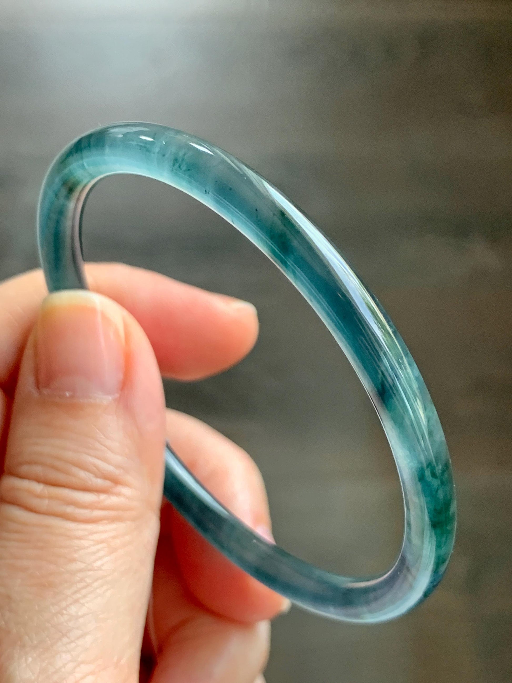 Certified Natural Grade A Guatemalan Icy Translucent Dark Teal Blue Marbled Jade Jadeite Bangle Bracelet 56.65mm 7” 15g 天然冰胶危蓝飘花翡翠细圆条手镯 068