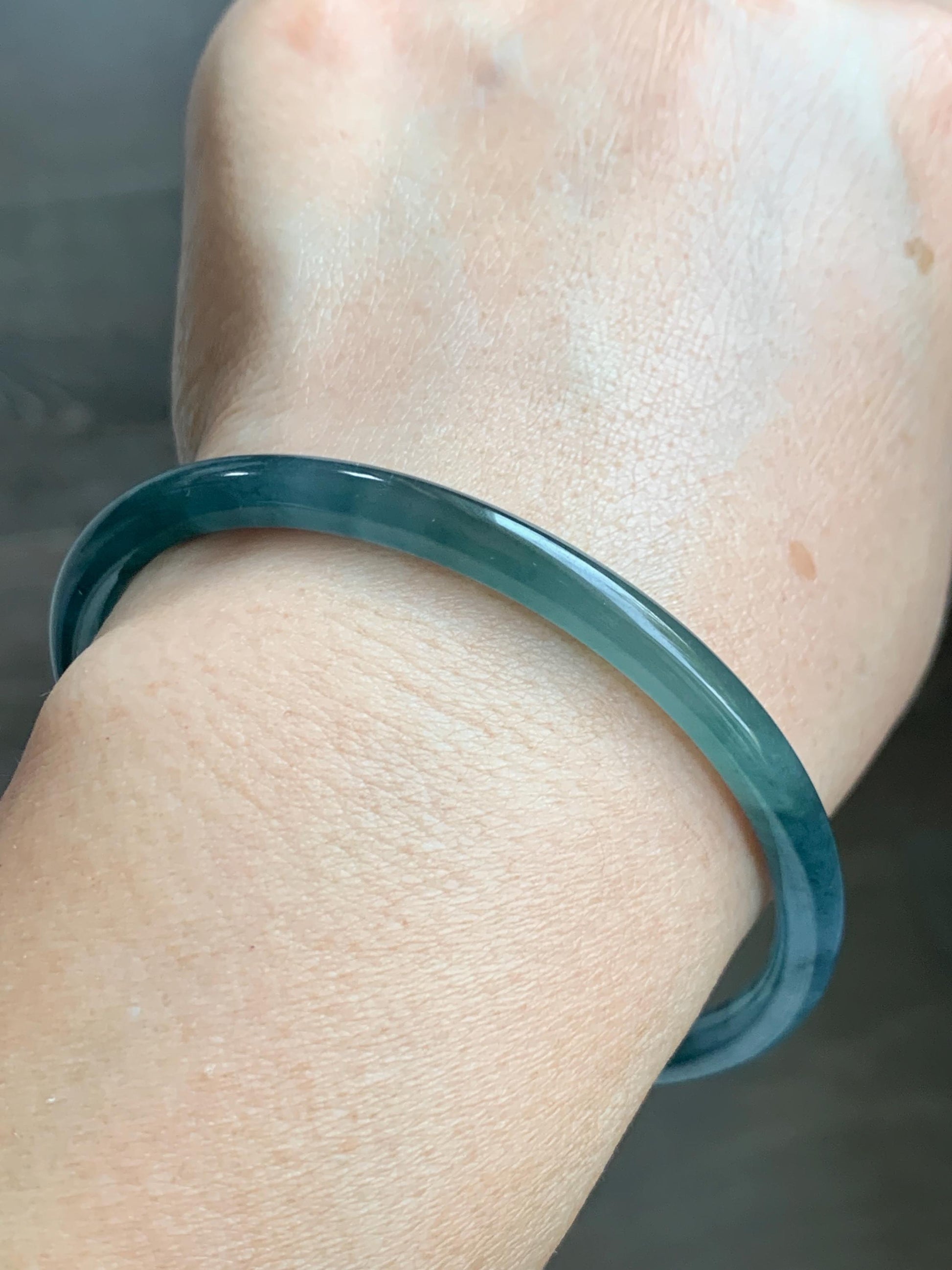 Certified Natural Grade A Guatemalan Icy Translucent Dark Teal Blue Marbled Jade Jadeite Bangle Bracelet 60mm 7.42” 15g 天然冰胶危蓝飘花翡翠细圆条手镯 072