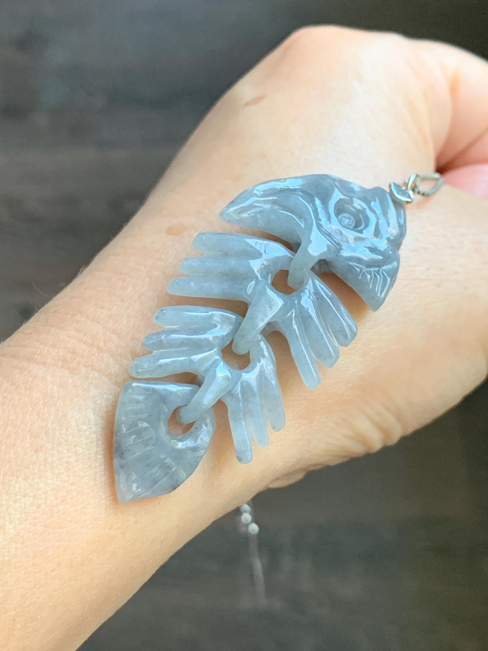 Natural Grade A Icy Translucent Light Gray Wuji Jade Jadeite Fish Bone Pendant Sterling Silver 10g 天然细糯乌鸡翡翠鱼骨头吊坠 MWY220