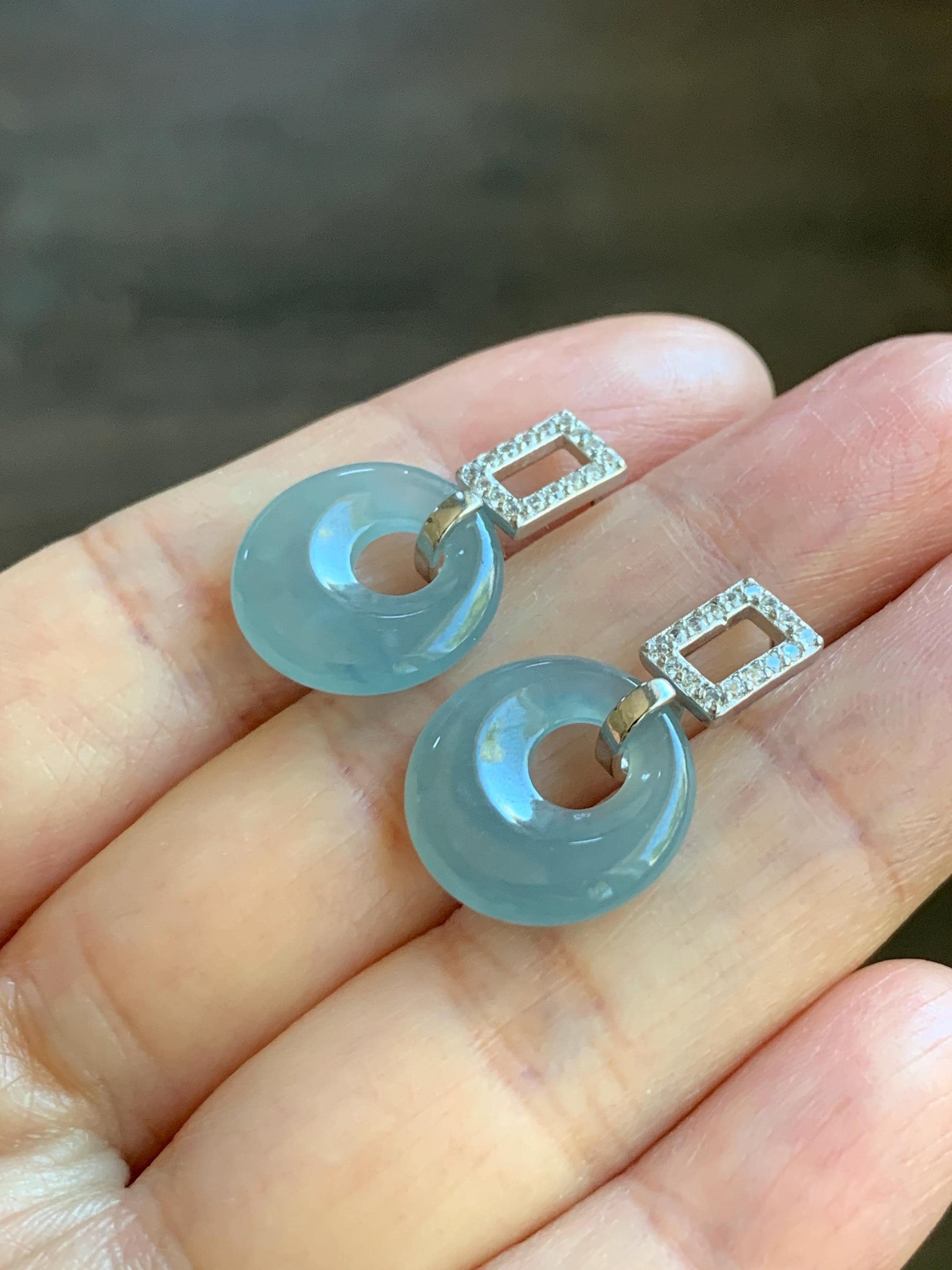 Natural Grade A Guatemalan Icy Translucent Pastel Dusty Blue Jade Jadeite Donut Stud Earrings Sterling Silver 天然冰危淡蓝翡翠公主扣耳包 WGZ77