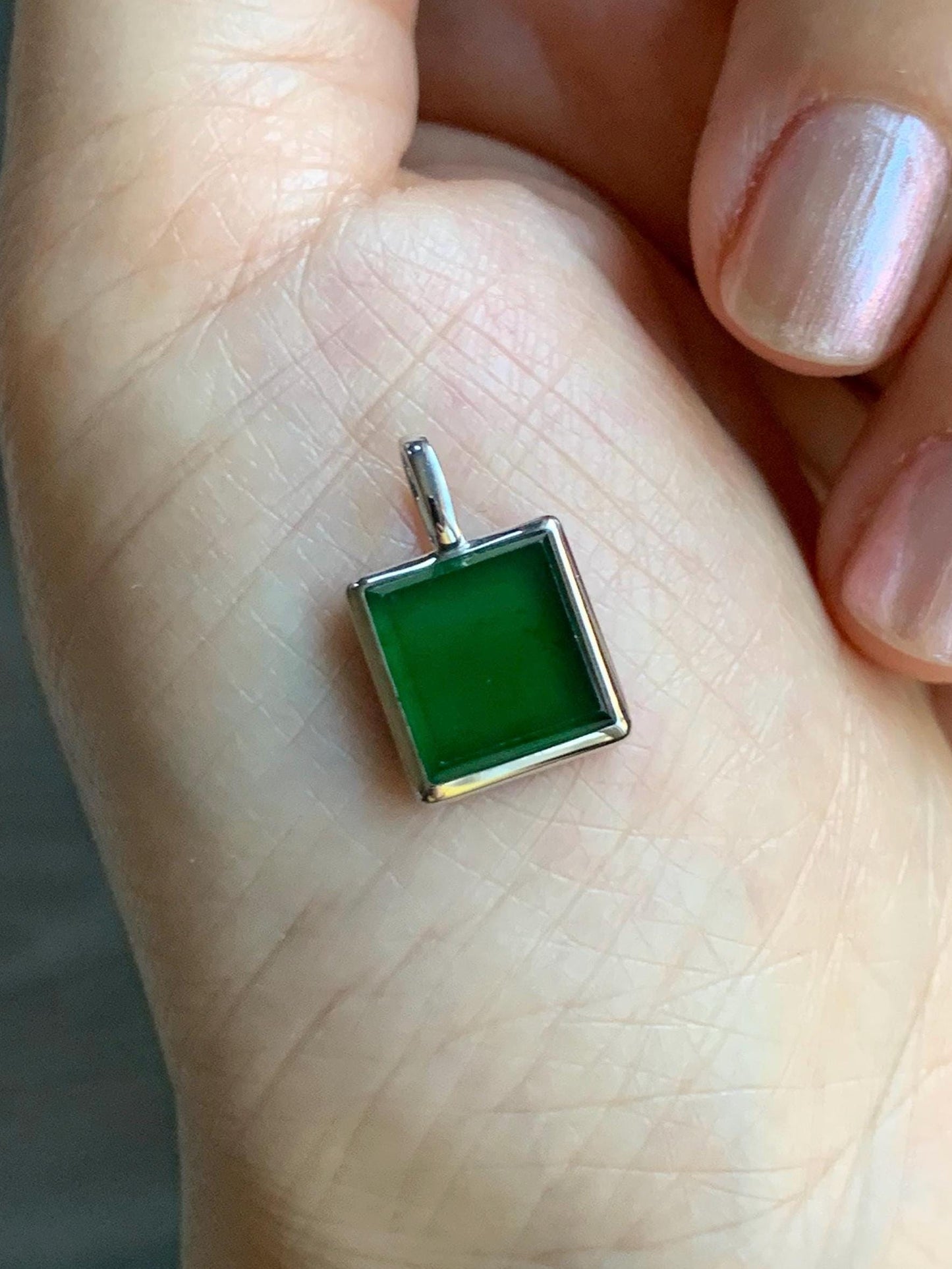 Certified Natural Grade A Guatemalan Icy Translucent Vibrant Green Jade Jadeite Mini Wu Shi Pai Pendant Sterling Silver 天然冰危绿翡翠迷你无事牌吊坠 3768