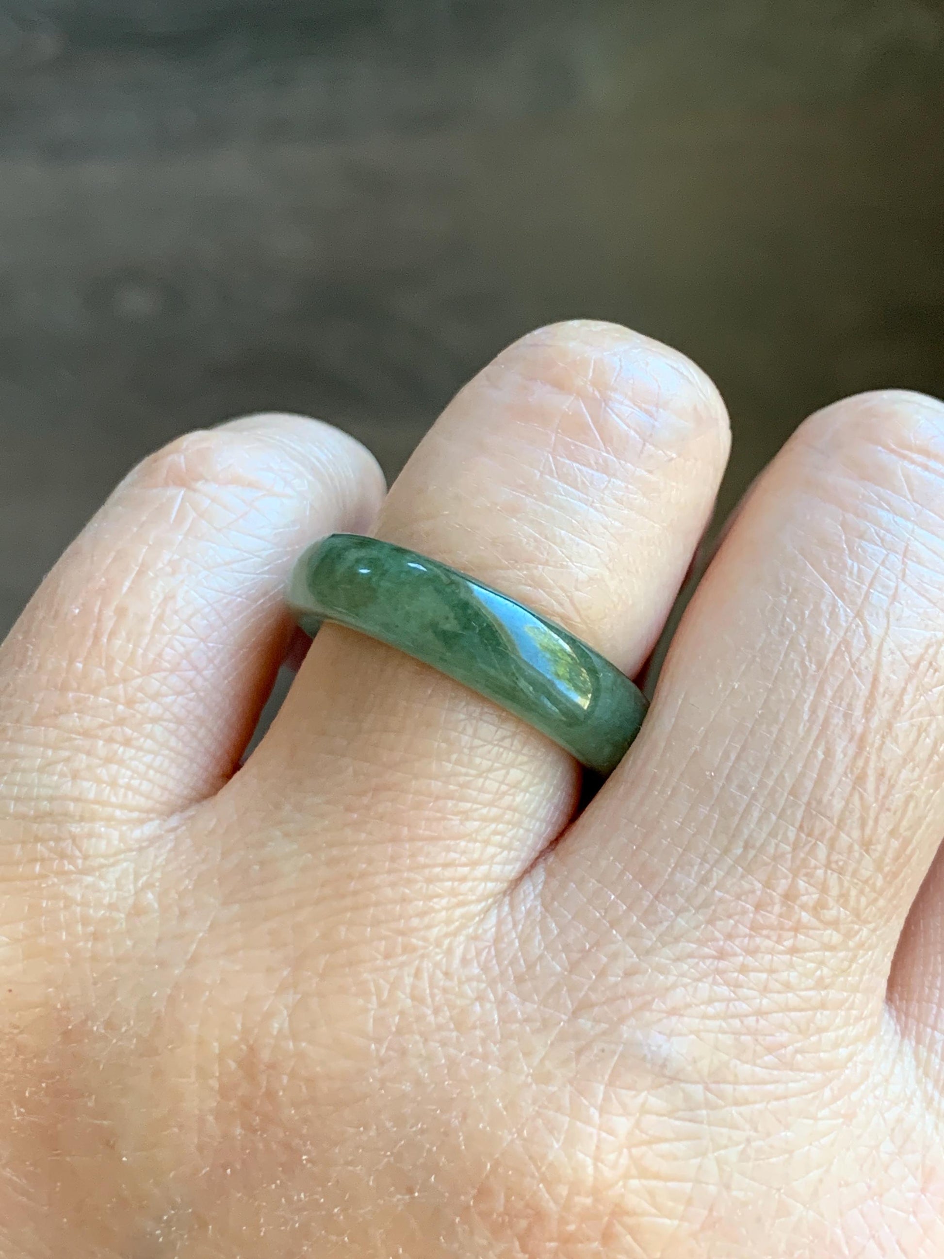 Natural Grade A Icy Translucent Olive Green Marbled Jade Jadeite Band Ring Size 7.75 US 3g 天然暗绿飘花翡翠戒圈 MAL66