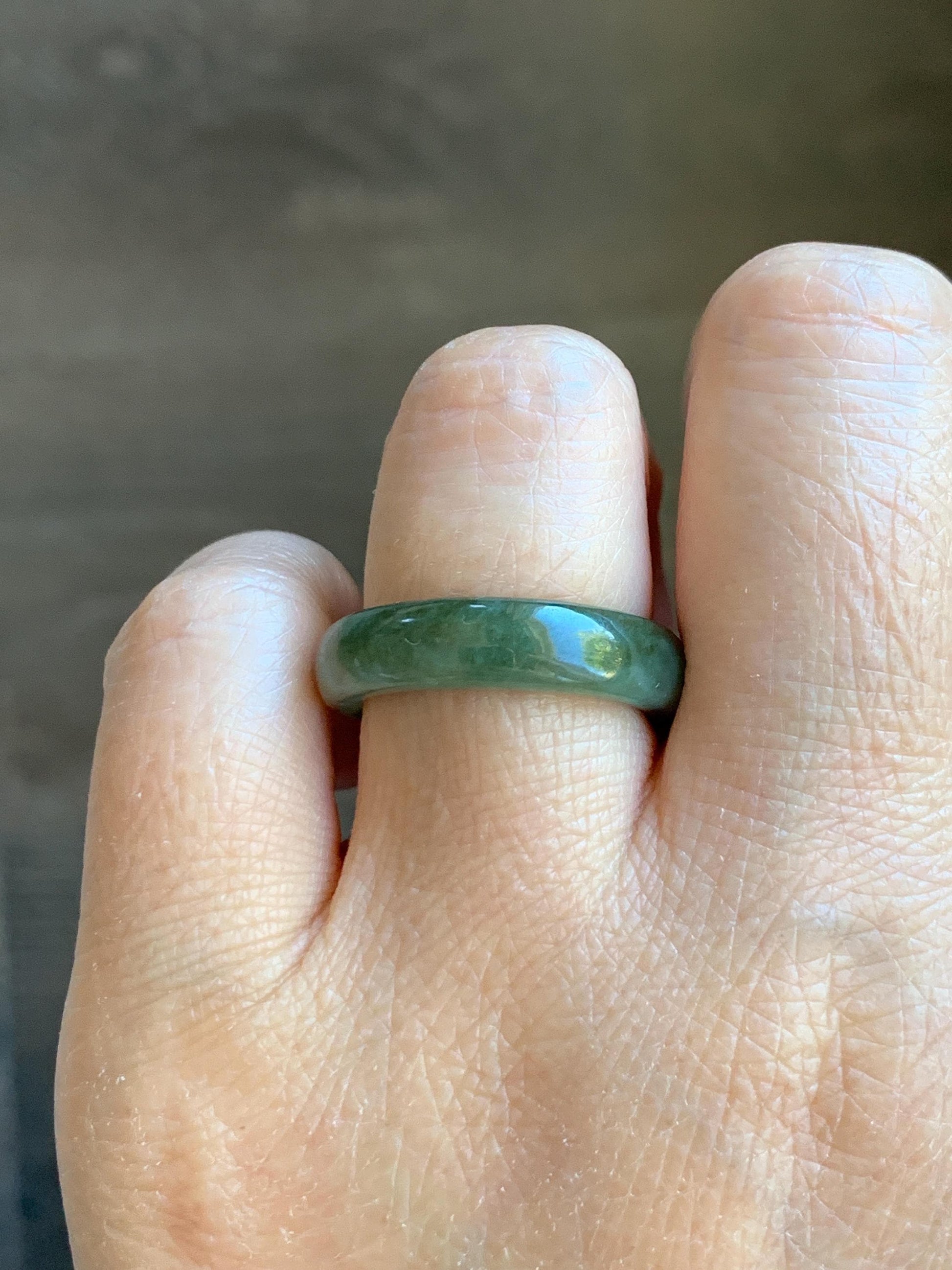 Natural Grade A Icy Translucent Olive Green Marbled Jade Jadeite Band Ring Size 7.75 US 3g 天然暗绿飘花翡翠戒圈 MAL66