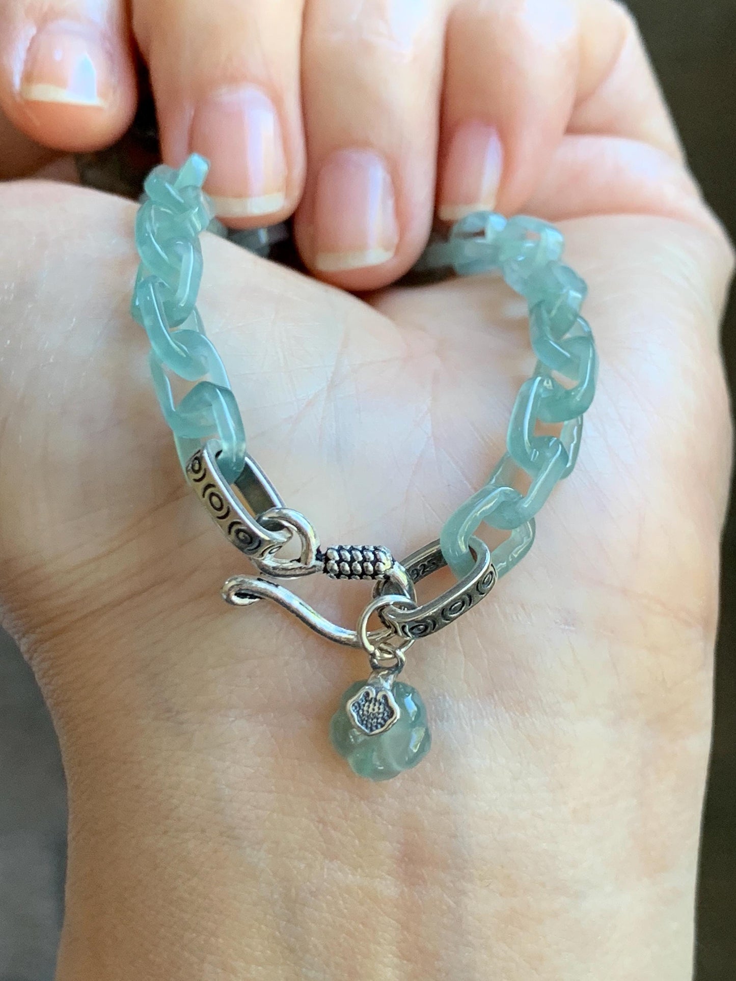 Certified Natural Type A Guatemalan Icy Teal Blue Jadeite Carved Interlocking Links Heart Bracelet Sterling Silver 9.25” 天然冰危蓝翡翠龙骨链爱心手链 571