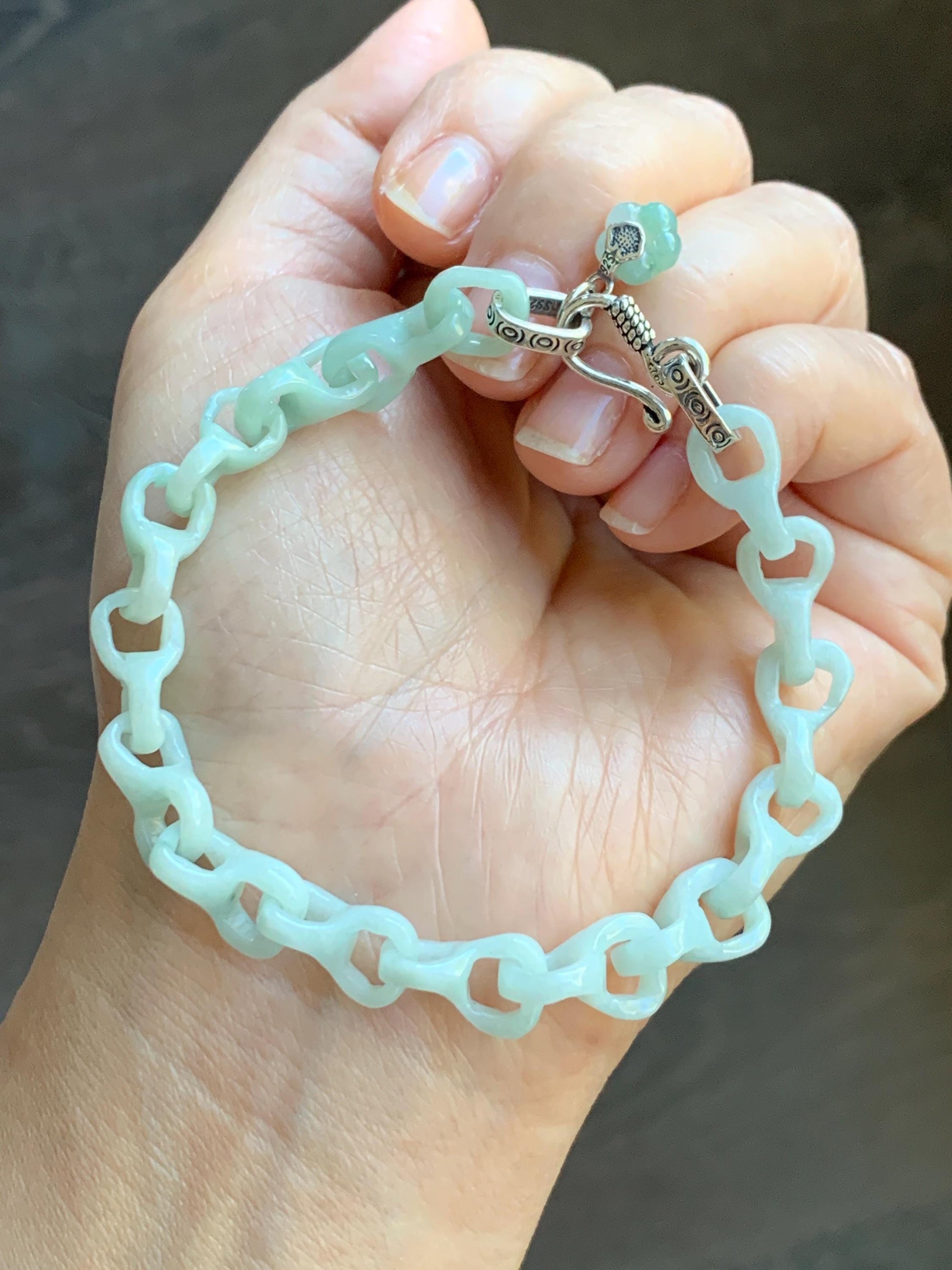 Certified Natural Grade A Icy Pastel Green Jade Jadeite Carved Interlocking Dragon Bone Chain Bracelet Sterling Silver 8” 天然细糯晴底翡翠龙骨手链 574