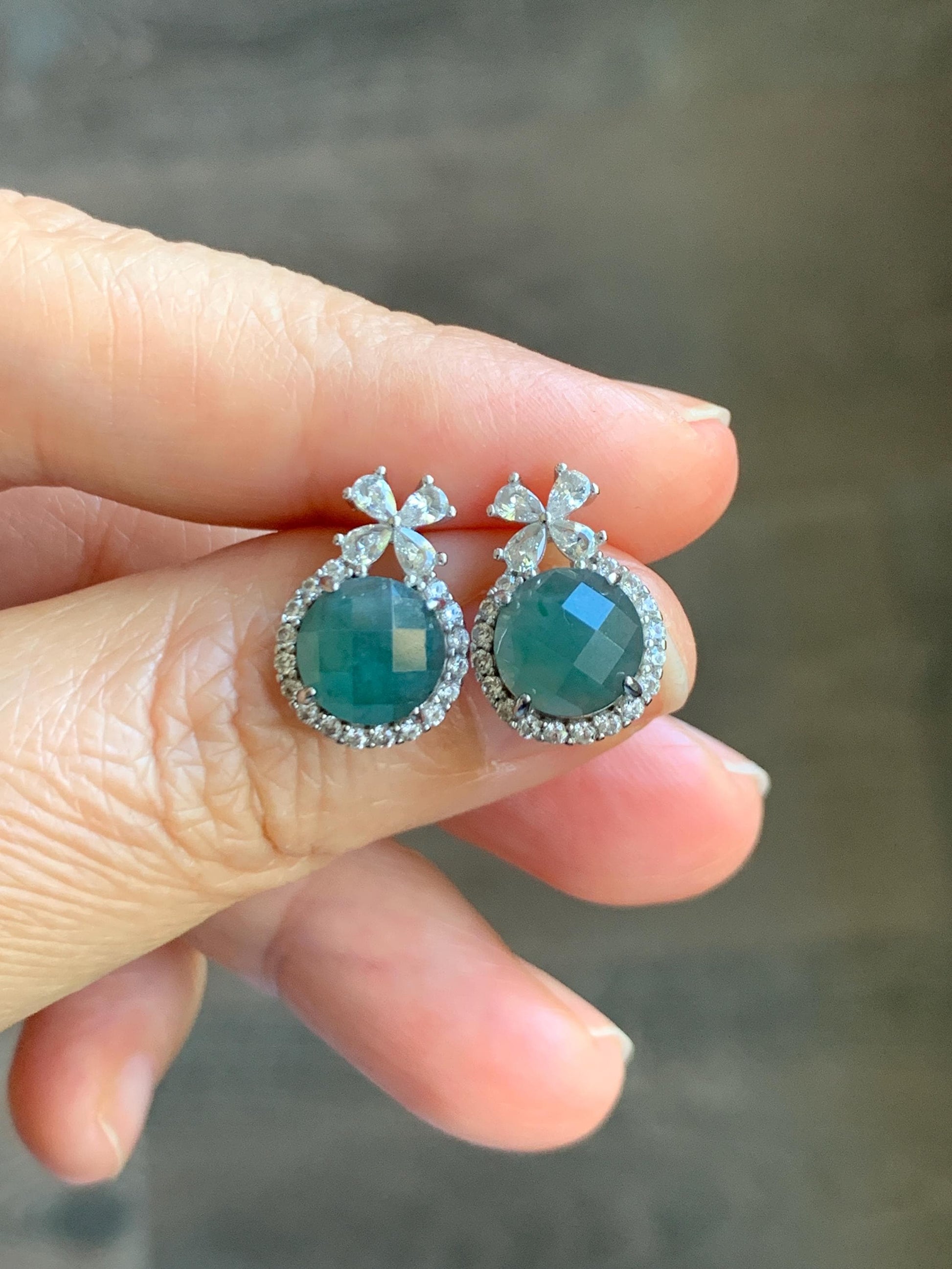 Natural Grade A Guatemalan Icy Translucent Dark Teal Blue Jade Jadeite Faceted Round Stud Earrings Sterling Silver 天然冰危深蓝绿翡翠切割面银镶耳钉 WQG77
