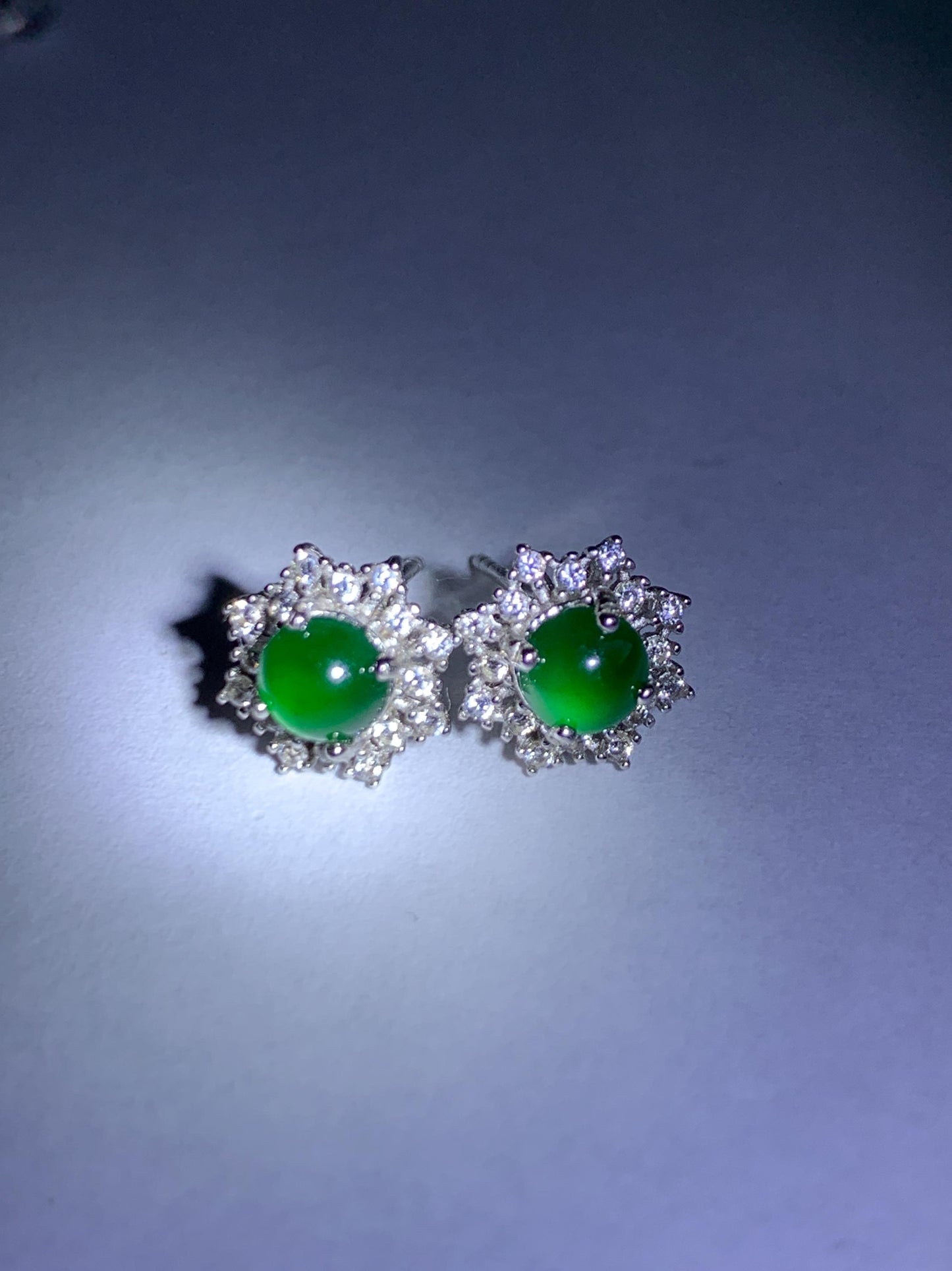 Natural Guatemalan Grade A Icy Translucent Vibrant Green Jade Jadeite Snowflake Stud Earrings Sterling Silver 天然冰危绿翡翠银镶耳钉 HAE77