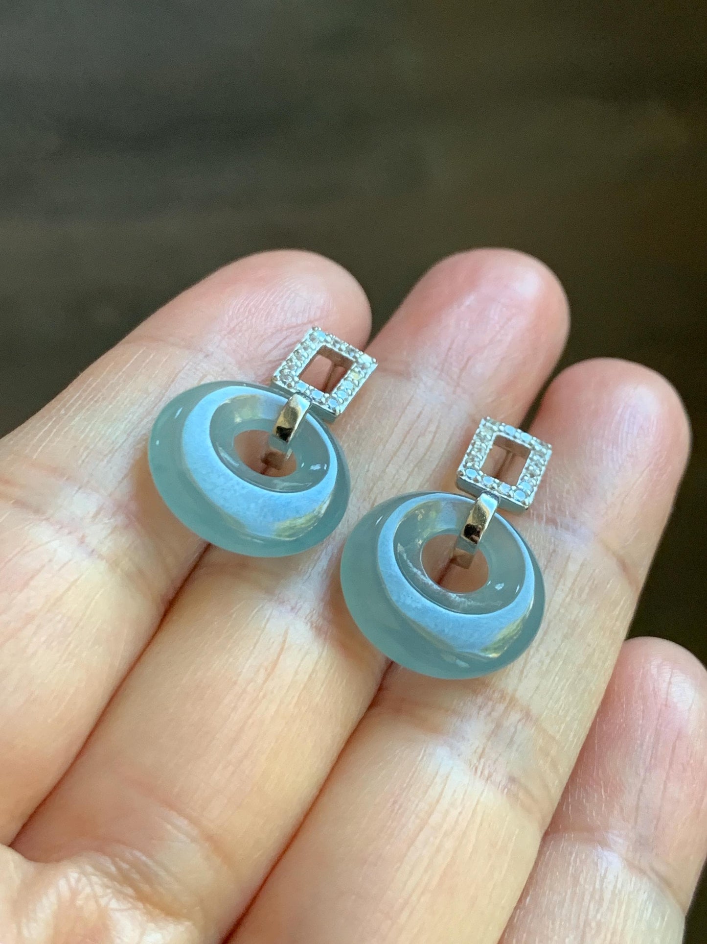 Natural Grade A Guatemalan Icy Translucent Pastel Dusty Blue Jade Jadeite Donut Stud Earrings Sterling Silver 天然冰危淡蓝翡翠公主扣耳包 WGZ77