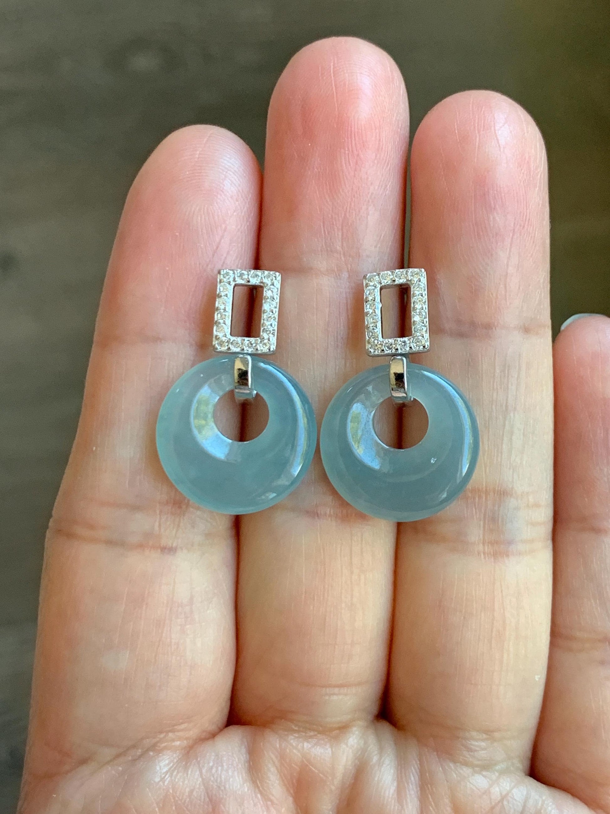 Natural Grade A Guatemalan Icy Translucent Pastel Dusty Blue Jade Jadeite Donut Stud Earrings Sterling Silver 天然冰危淡蓝翡翠公主扣耳包 WGZ77