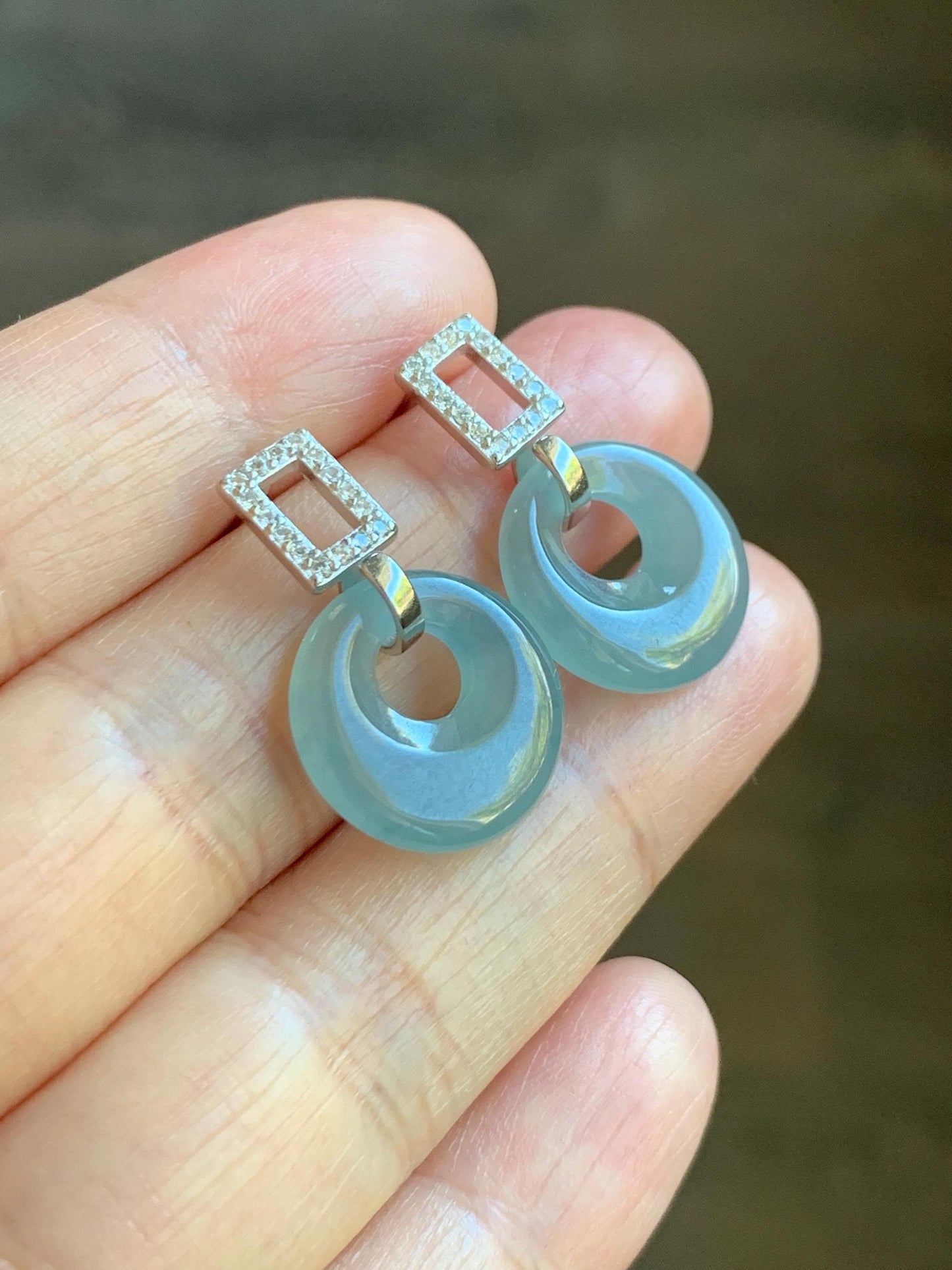 Natural Grade A Guatemalan Icy Translucent Pastel Dusty Blue Jade Jadeite Donut Stud Earrings Sterling Silver 天然冰危淡蓝翡翠公主扣耳包 WGZ77