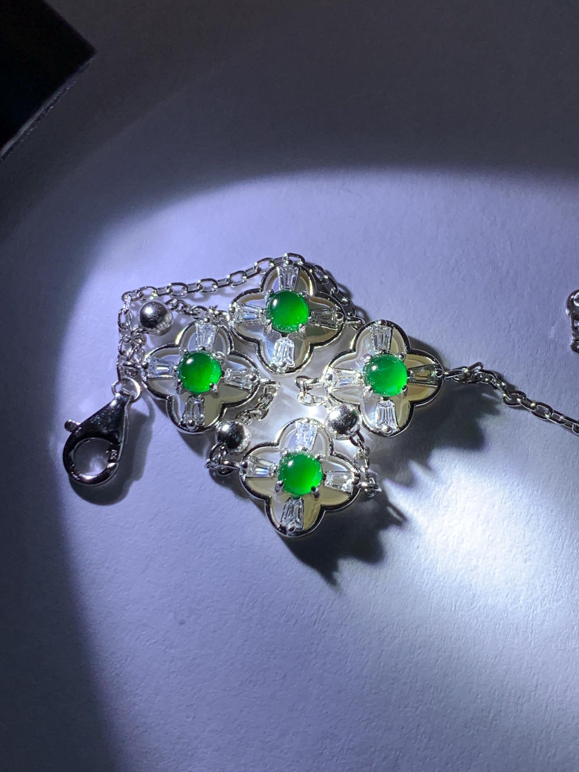 Natural Guatemalan Grade A Icy Translucent Vibrant Green Jade Jadeite Clover Leaf Bracelet Sterling Silver 6.25-7.5” 天然冰危绿翡翠四叶草手链 WSY98