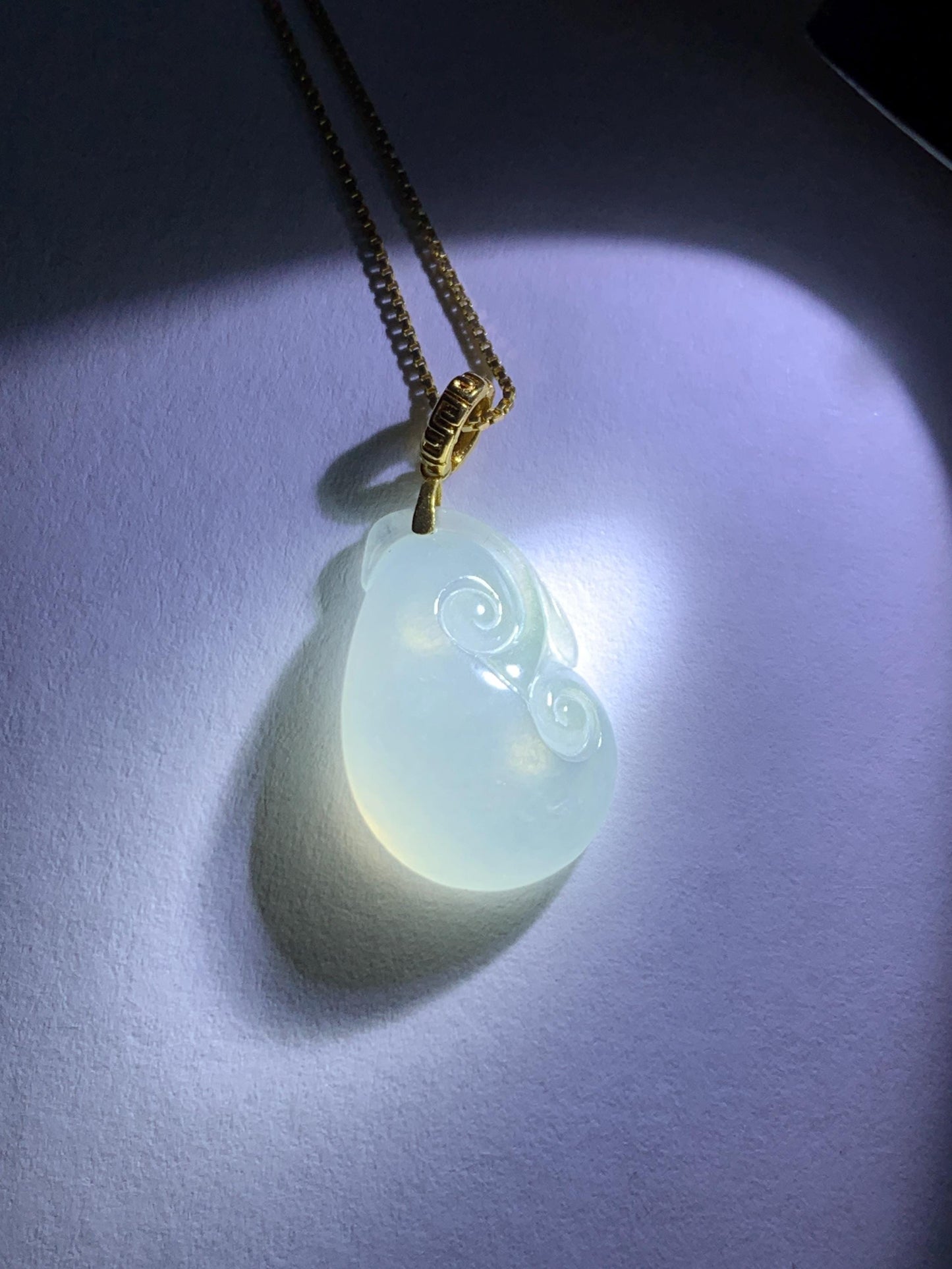 Natural Grade A Icy Highly Translucent White Jade Jadeite Ruyi Pendant 18K Yellow Gold Bail 天然冰胶白翡翠如意镶嵌吊坠 MBR280