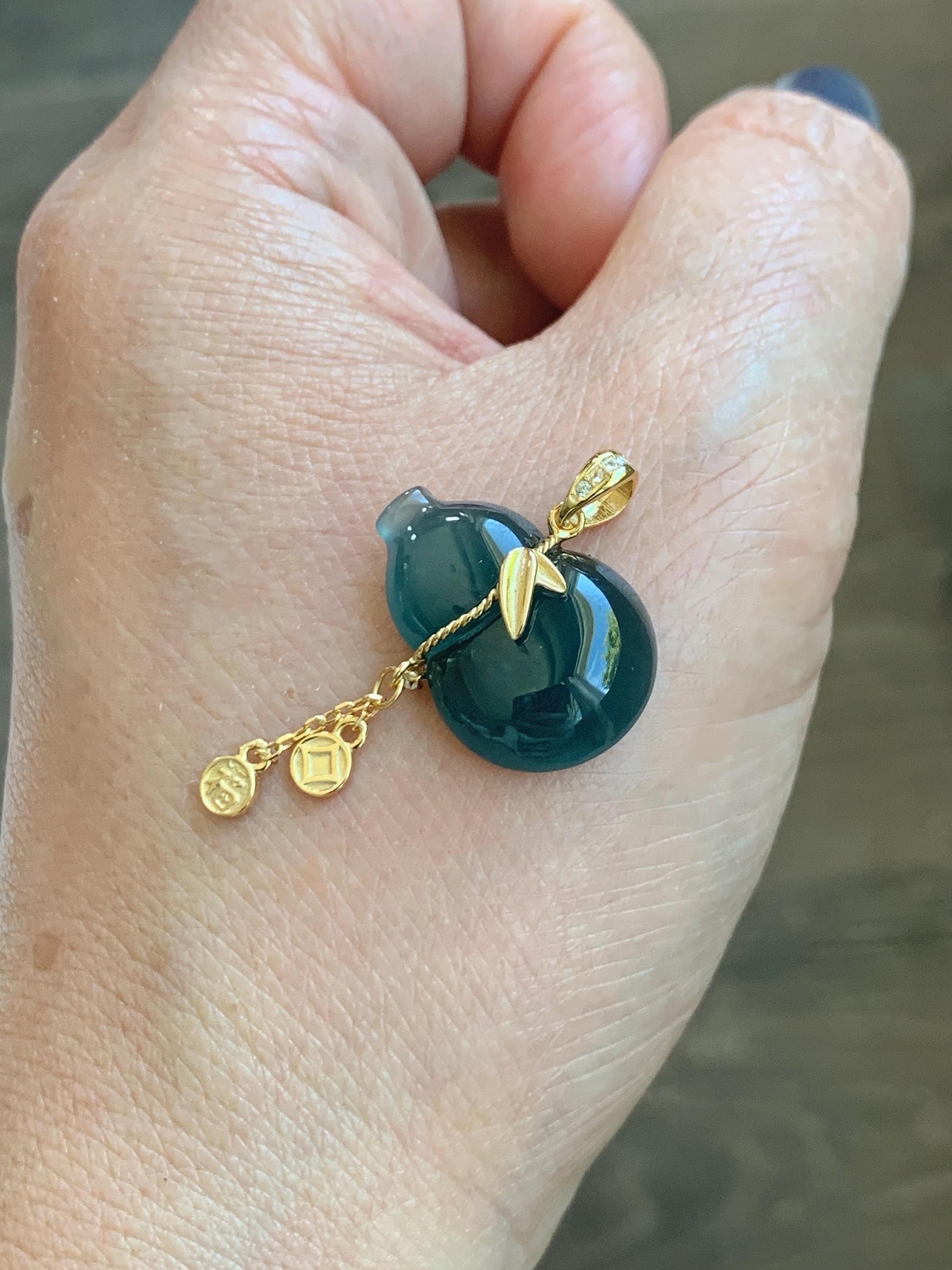 Natural Grade A Guatemalan Icy Highly Translucent Dark Teal Blue Jade Jadeite Gourd Hulu Pendant Sterling Silver 天然冰危深蓝绿翡翠葫芦吊坠 WHL100B