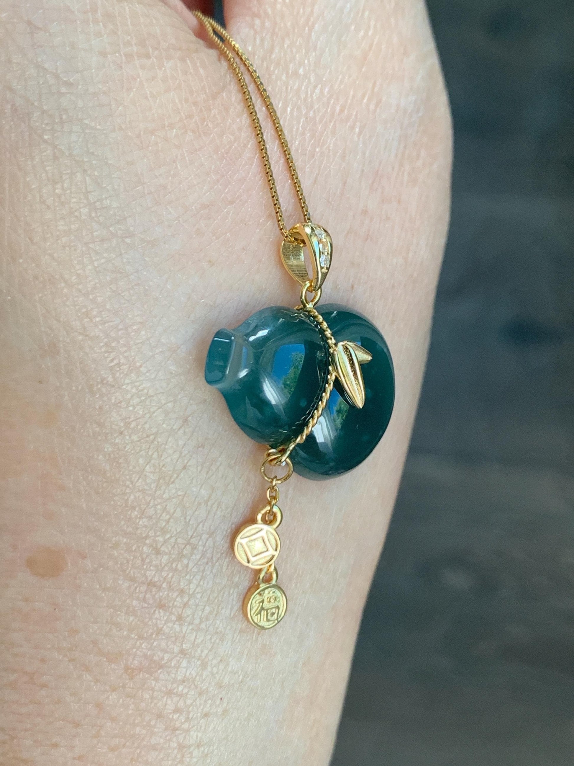 Natural Grade A Guatemalan Icy Highly Translucent Dark Teal Blue Jade Jadeite Gourd Hulu Pendant Sterling Silver 天然冰危深蓝绿翡翠葫芦吊坠 WHL100C