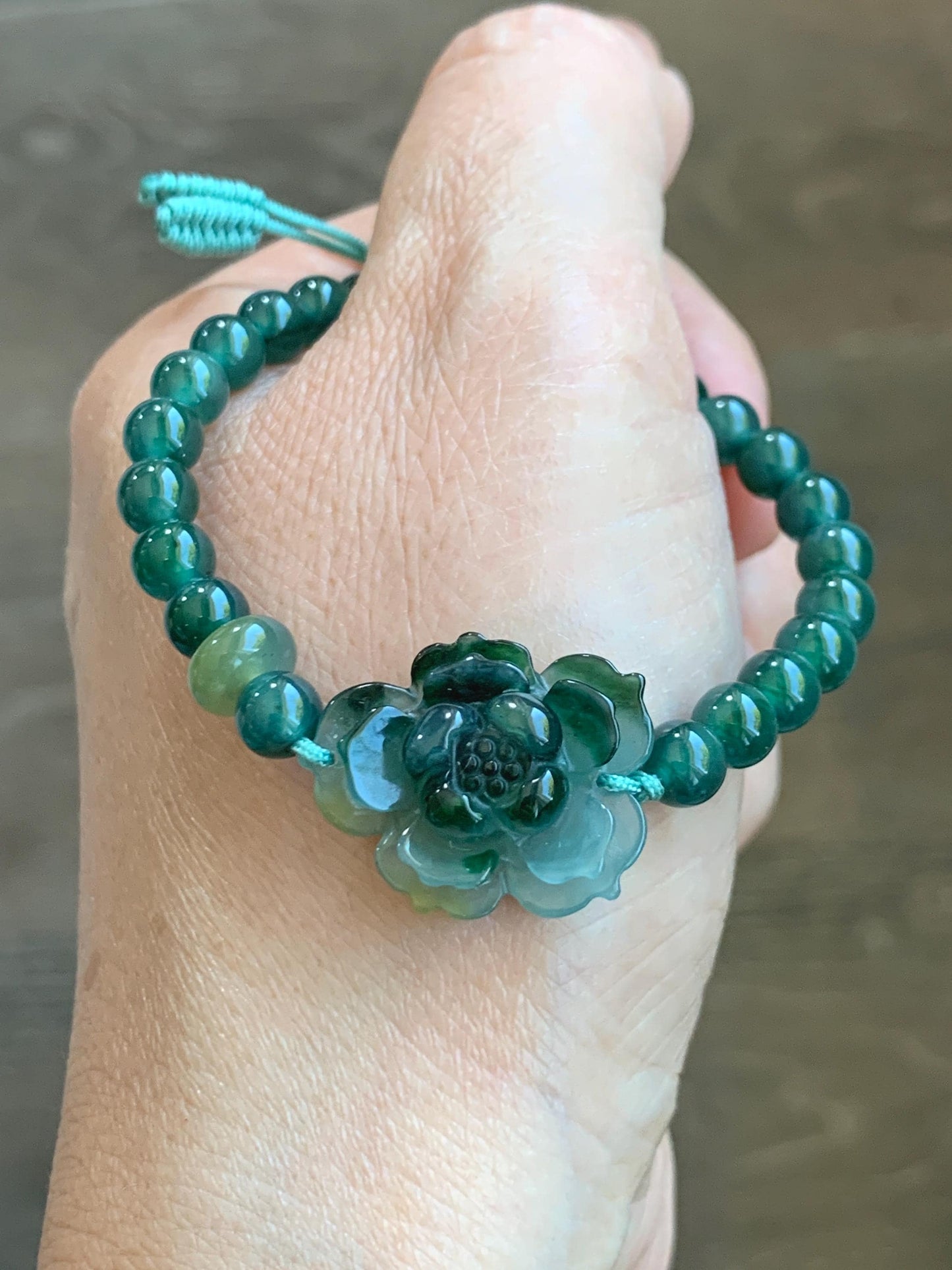Natural Guatemalan Icy Translucent Dark Teal Yellow Marbled Jade Jadeite Lotus Flower Beaded Bracelet 6.5” 11g 天然冰危深蓝三彩翡翠莲花圆珠手串 WSC132