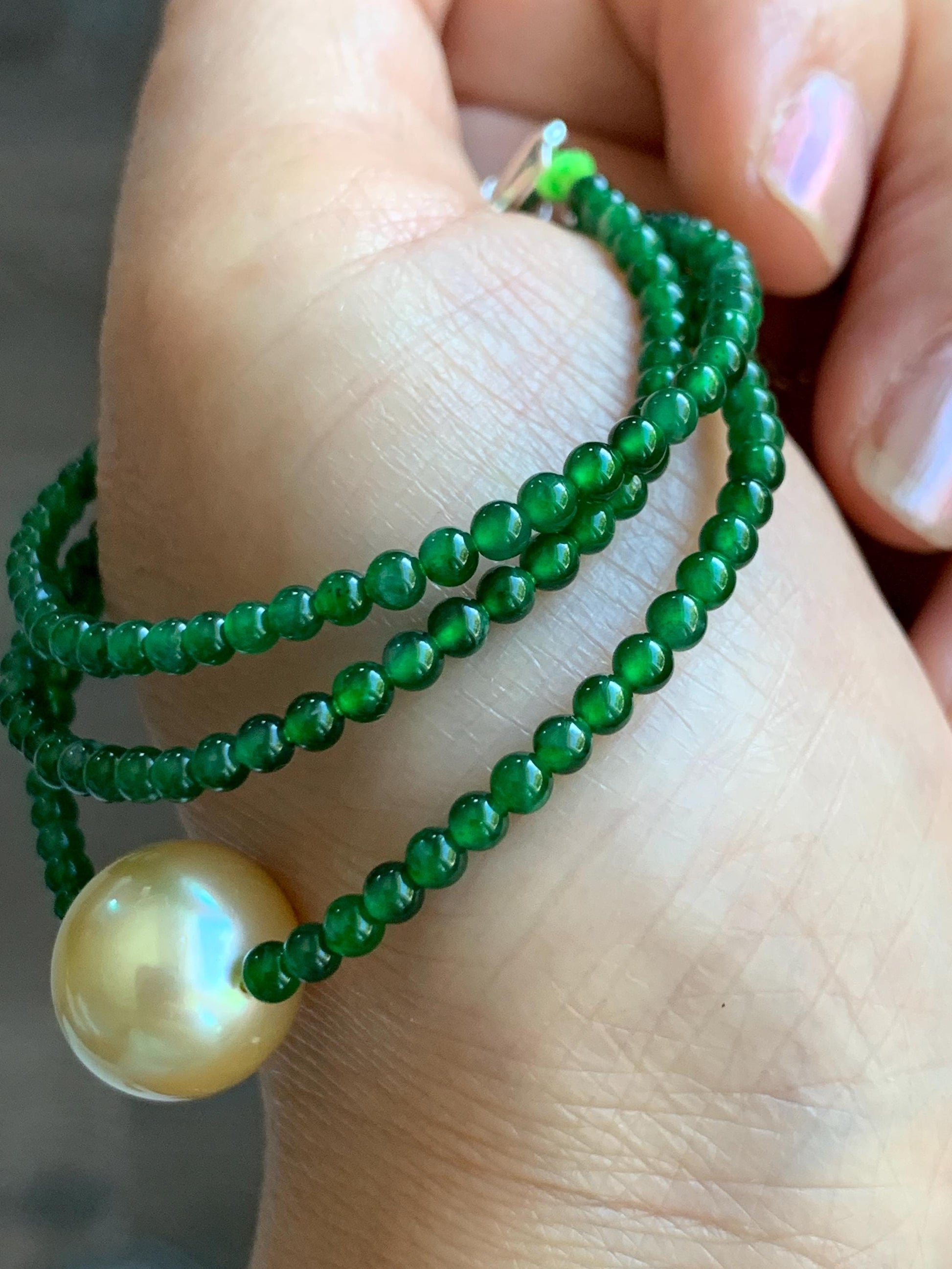 Natural Golden South Sea Pearl Grade A Guatemalan Icy Vibrant Green Jade Jadeite Beaded Necklace Sterling Silver 18” 9g 天然冰危绿翡翠小圆珠南洋金珠珍珠项链