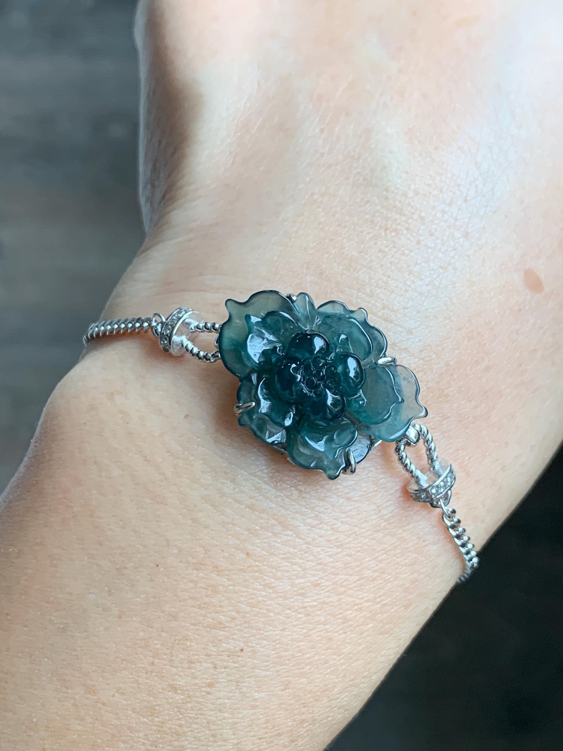 Natural Grade A Guatemalan Icy Dark Teal Blue Jade Jadeite Lotus Flower Chain Bracelet Sterling Silver 6.5”-7.5” 5g 天然冰危深蓝翡翠莲花银手链 WLY185A