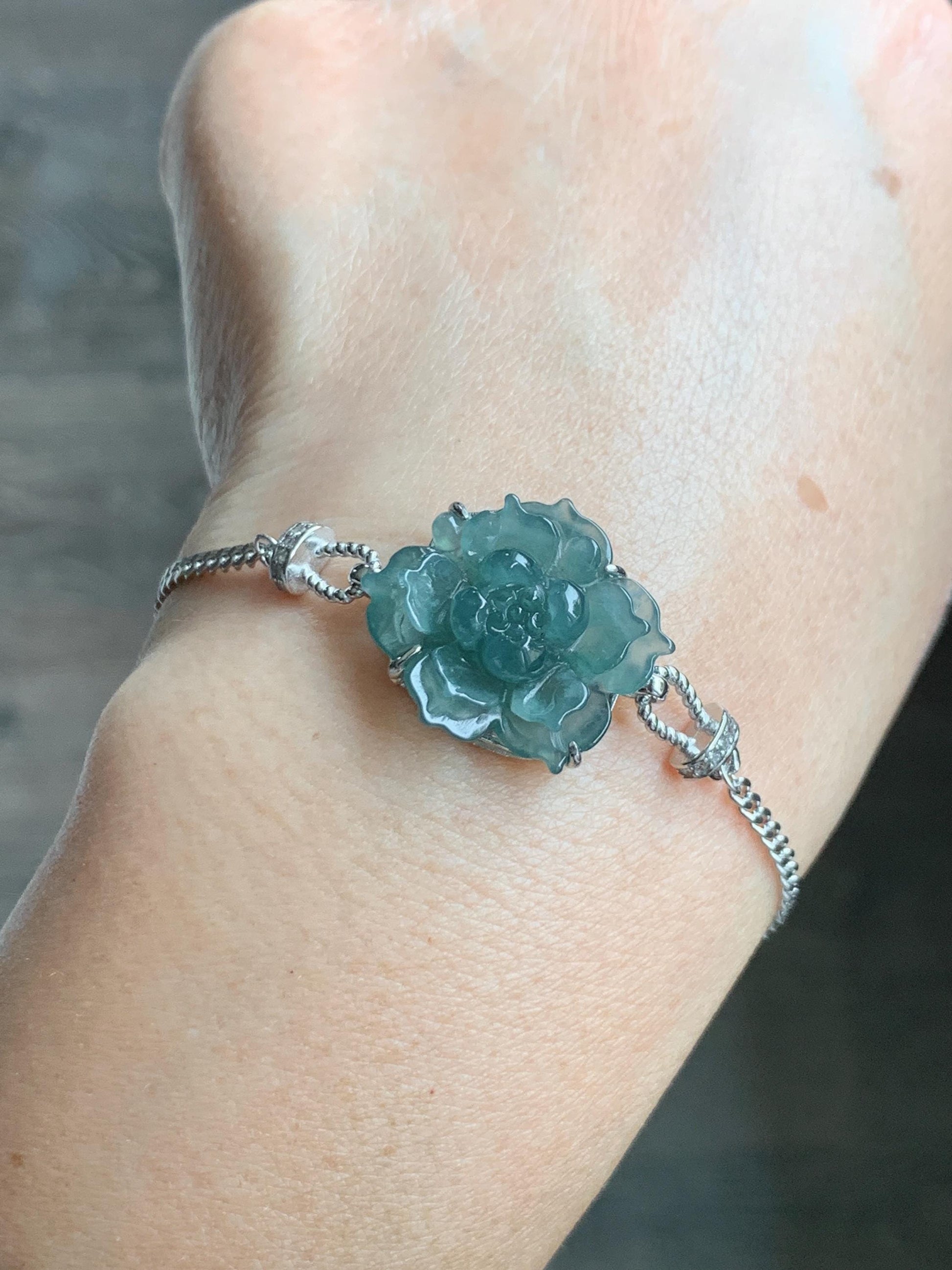 Natural Grade A Guatemalan Icy Dusty Teal Green Jade Jadeite Lotus Flower Chain Bracelet Sterling Silver 6.5”-7.5” 5g 天然冰危深蓝绿翡翠莲花银手链 WLY185B