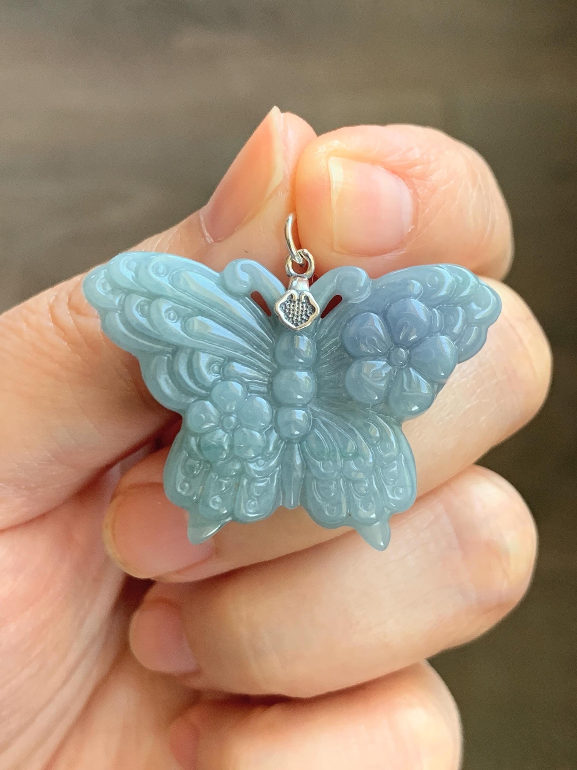 Natural Type A Guatemalan Icy Translucent Light Dusty Blue Purple Marbled Jadeite Butterfly Pendant Sterling Silver 天然冰危暗蓝飘紫翡翠蝴蝶吊坠 WHZ110A