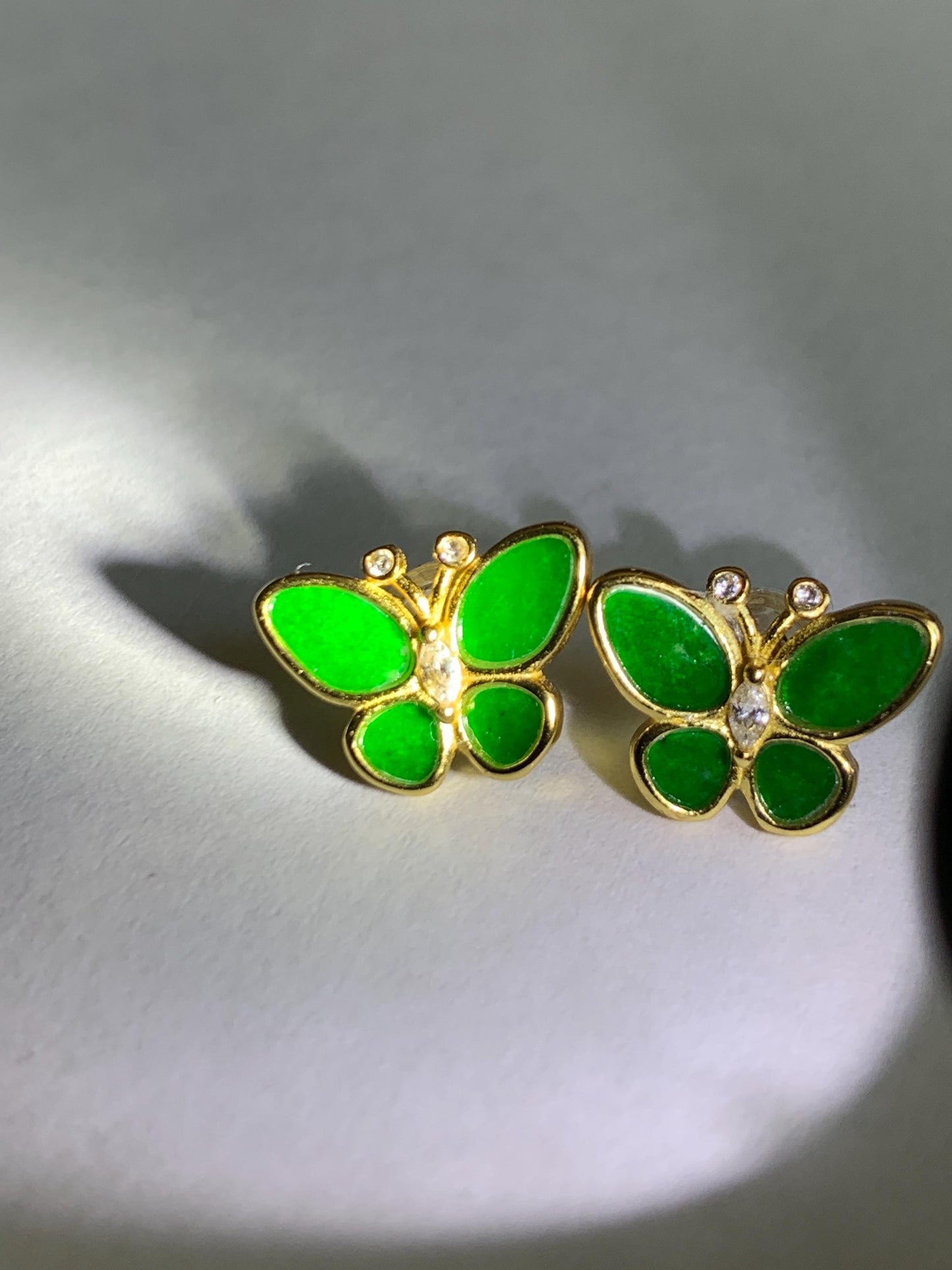 Certified Natural Grade A Icy Vibrant Green Jade Jadeite & Mother Of Pearl Butterfly Stud Earrings Sterling Silver 天然阳绿花青翡翠贝母银镶蝴蝶耳钉 440