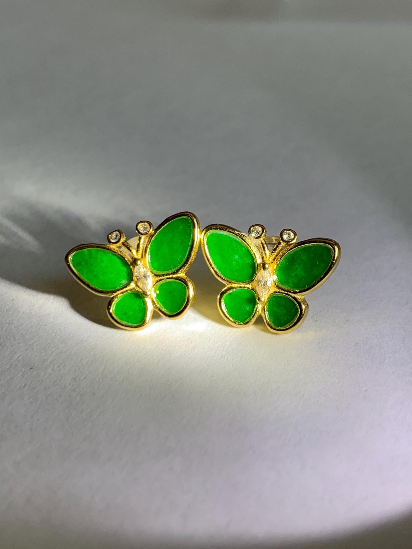 Certified Natural Grade A Icy Vibrant Green Jade Jadeite & Mother Of Pearl Butterfly Stud Earrings Sterling Silver 天然阳绿花青翡翠贝母银镶蝴蝶耳钉 440