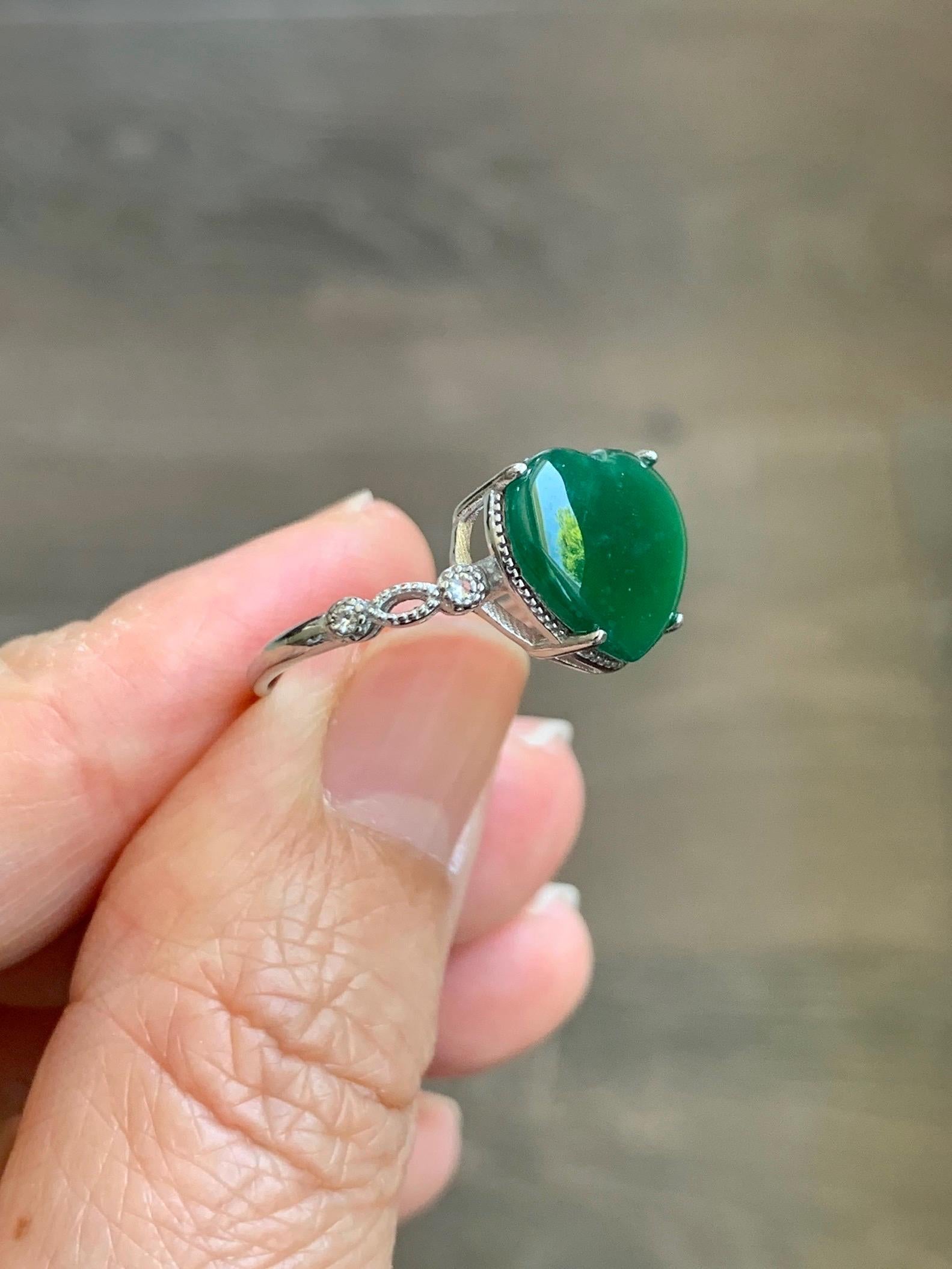 Natural Grade A Guatemalan Icy Translucent Intense Green Jade Jadeite Heart Ring Sterling Silver Size Adjustable 天然冰危深绿翡翠爱心蛋面银镶戒指 WSL140