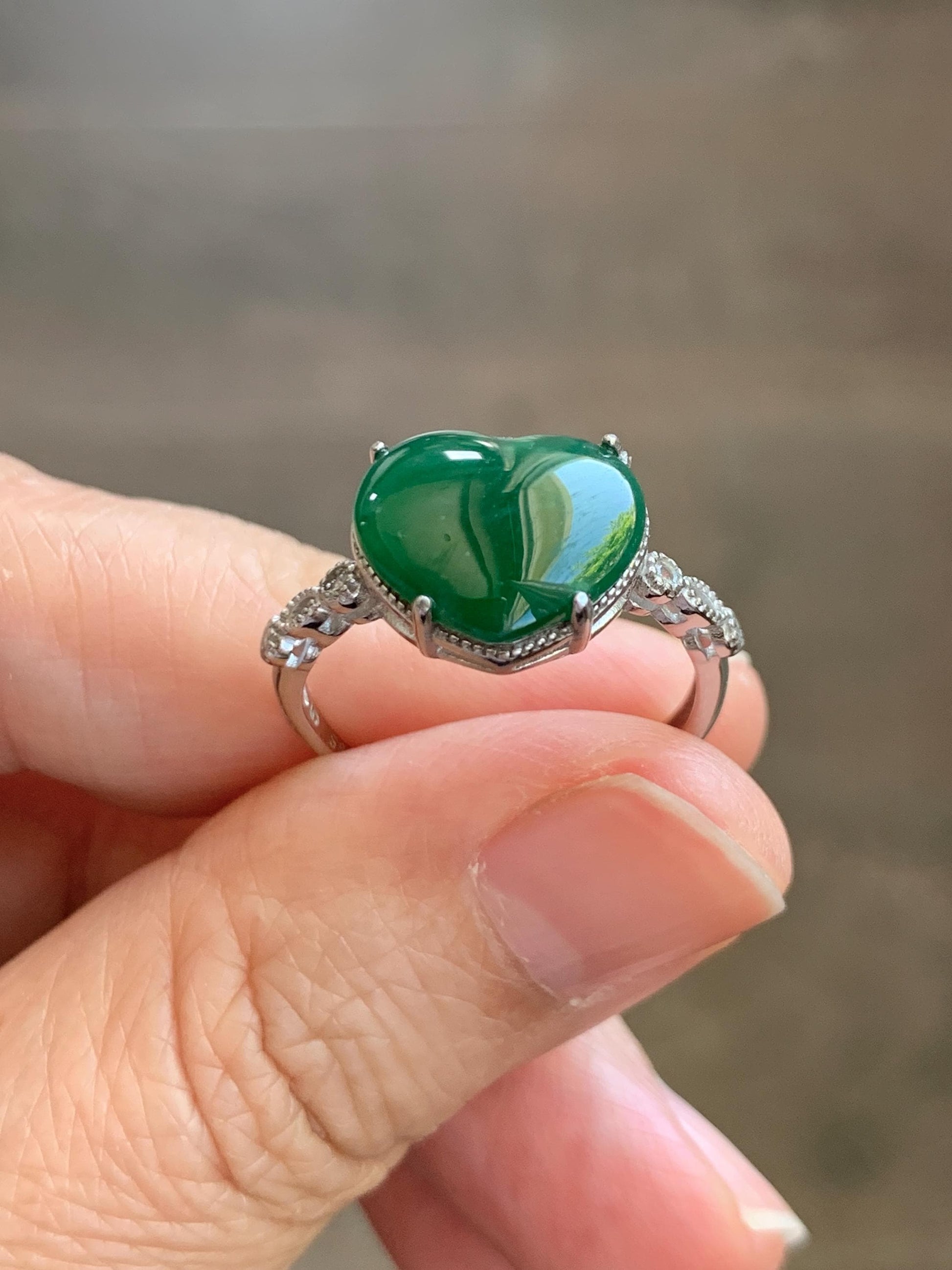 Natural Grade A Guatemalan Icy Translucent Intense Green Jade Jadeite Heart Ring Sterling Silver Size Adjustable 天然冰危深绿翡翠爱心蛋面银镶戒指 WSL140