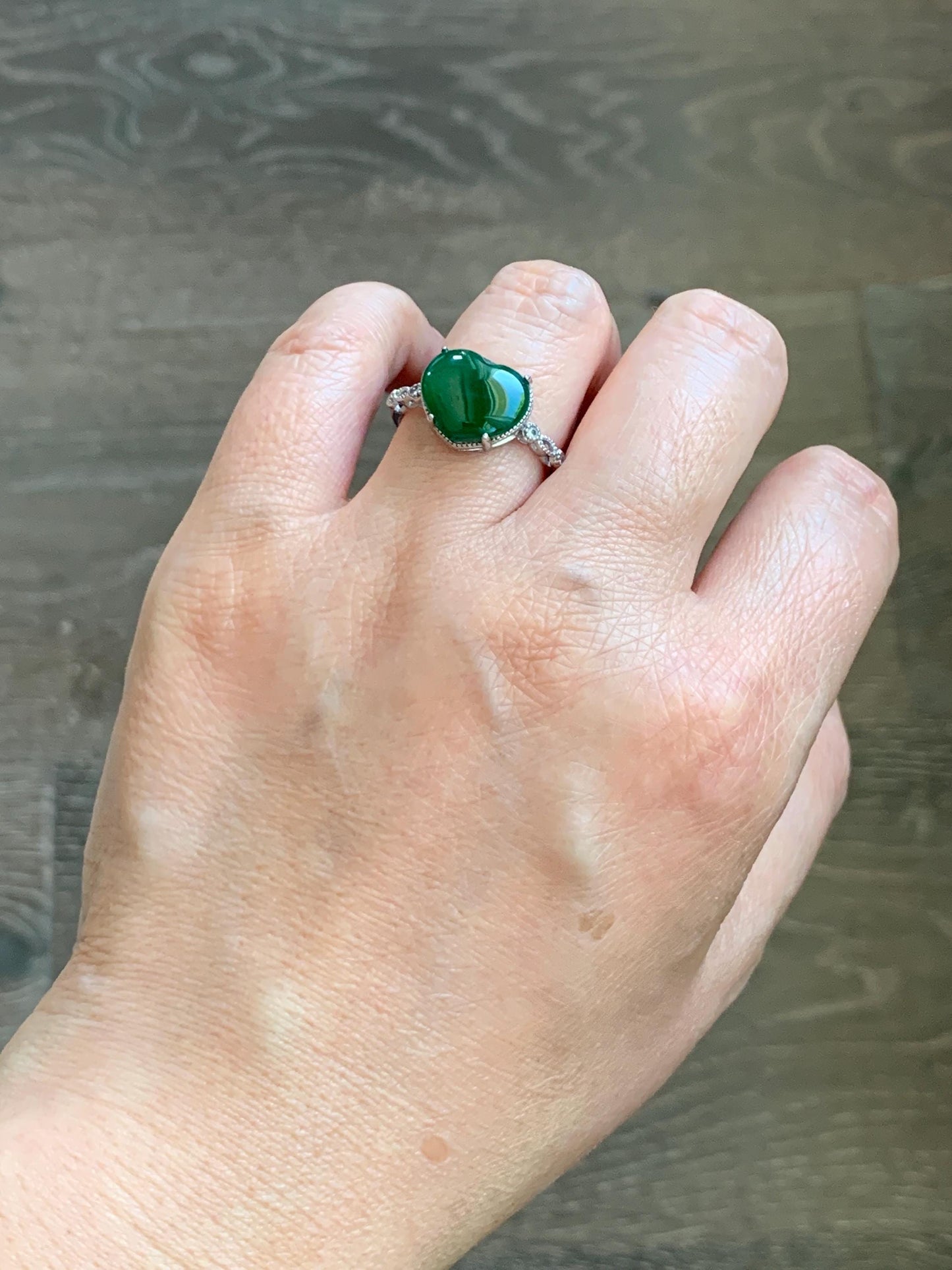 Natural Grade A Guatemalan Icy Translucent Intense Green Jade Jadeite Heart Ring Sterling Silver Size Adjustable 天然冰危深绿翡翠爱心蛋面银镶戒指 WSL140