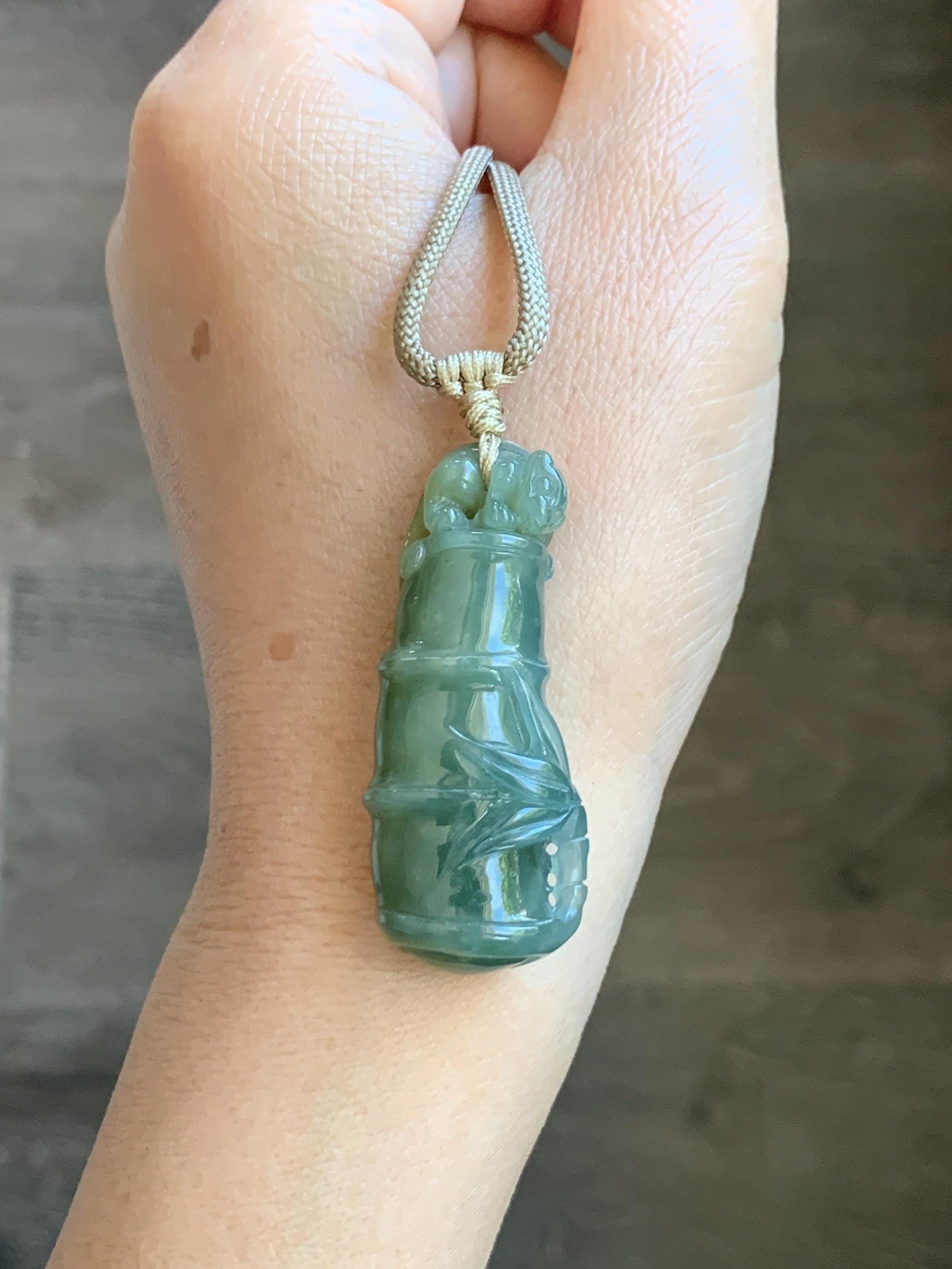 Natural Grade A Guatemalan Icy Translucent Dusty Blue Yellow Bicolored Jade Jadeite Bamboo Pixiu Pendant Rope Necklace 天然冰危黄蓝翡翠竹节貔貅吊坠 WZP110
