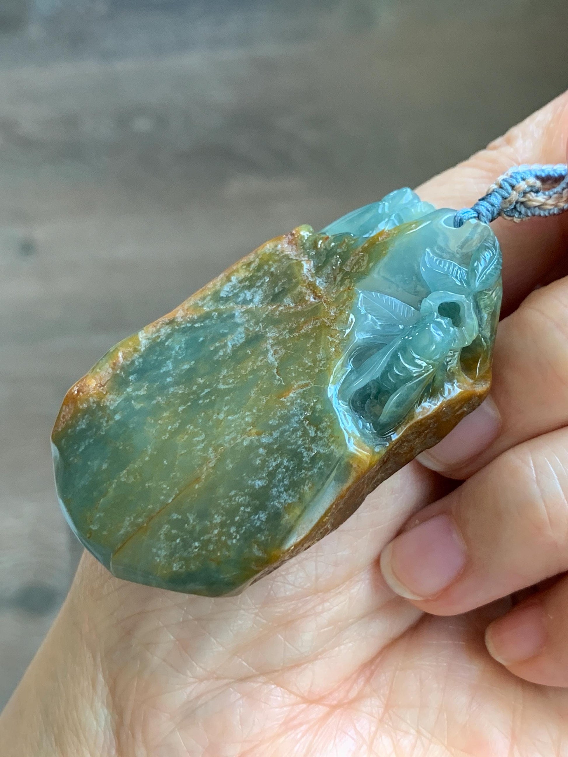 Large Natural Grade A Guatemalan Icy Dusty Blue Jade Jadeite w/ Brown Rind Carved Cicada Pendant Rope Necklace 27" 62 天然危黄翡翠知了蝉皮壳料吊坠 WHP368C
