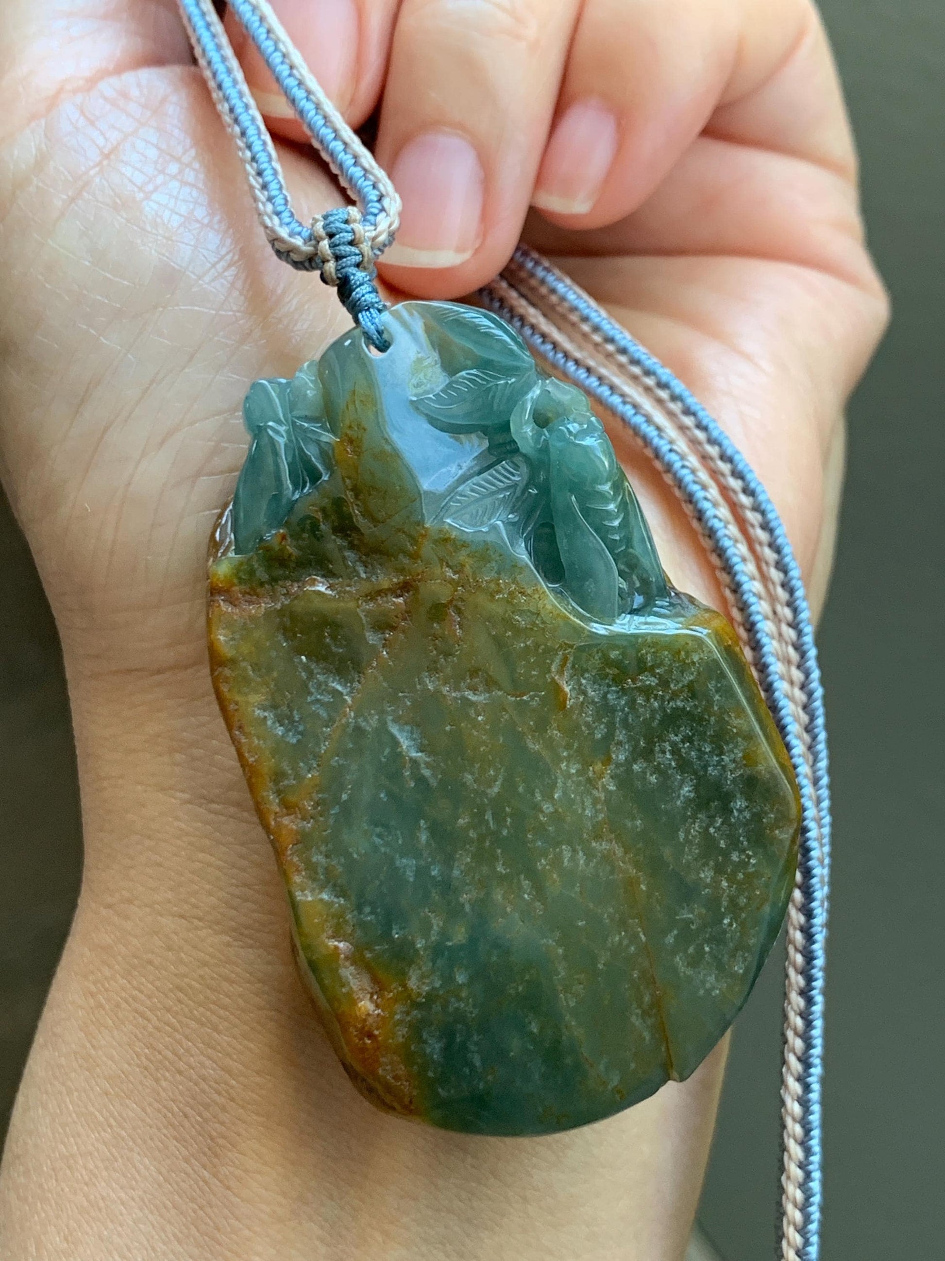 Large Natural Grade A Guatemalan Icy Dusty Blue Jade Jadeite w/ Brown Rind Carved Cicada Pendant Rope Necklace 27" 62 天然危黄翡翠知了蝉皮壳料吊坠 WHP368C
