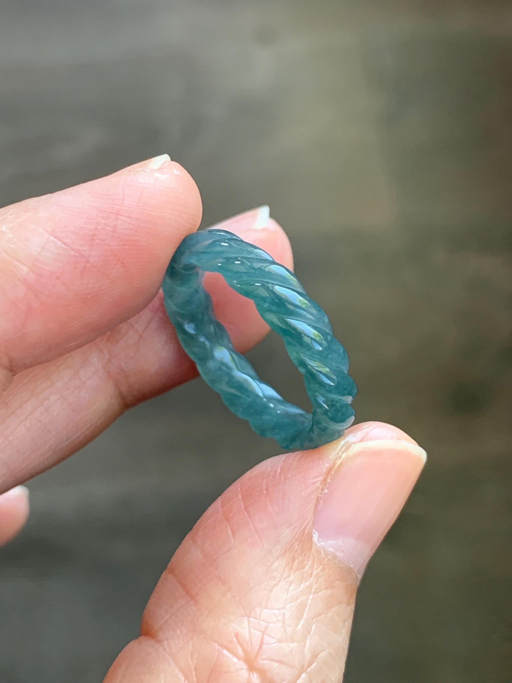 Natural Grade A Guatemalan Icy Translucent Gelatinous Dark Teal Blue Jade Jadeite Carved Braid Band Ring Size 7 US 天然冰胶危蓝水翡翠麻花戒圈 WMH350E
