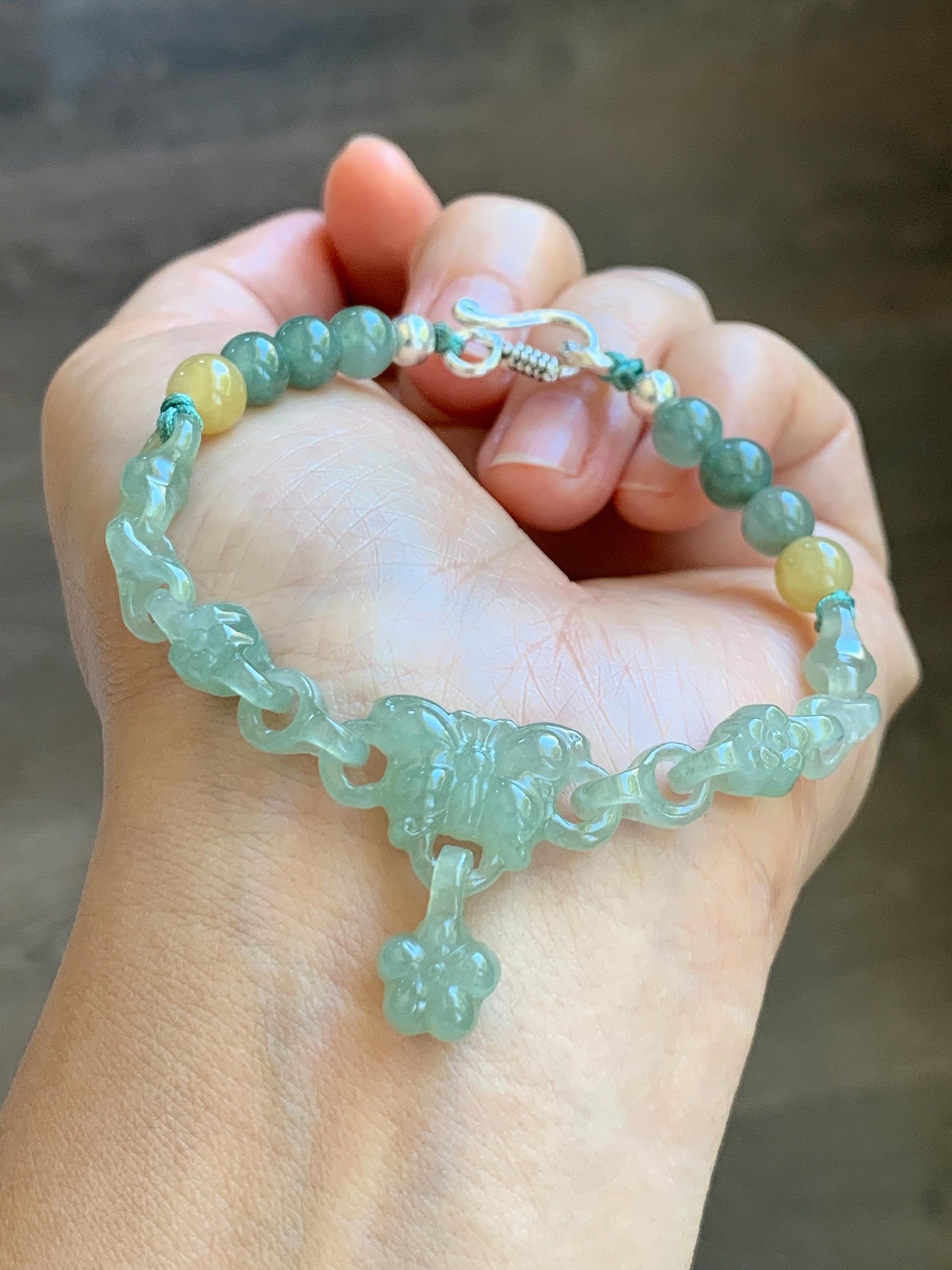 Certified Natural Grade A Icy Light Green Jade Jadeite Interlocking Link Chain Butterfly Bracelet Sterling Silver 7" 天然冰胶晴绿翡翠雕刻蝴蝶链条手链 439