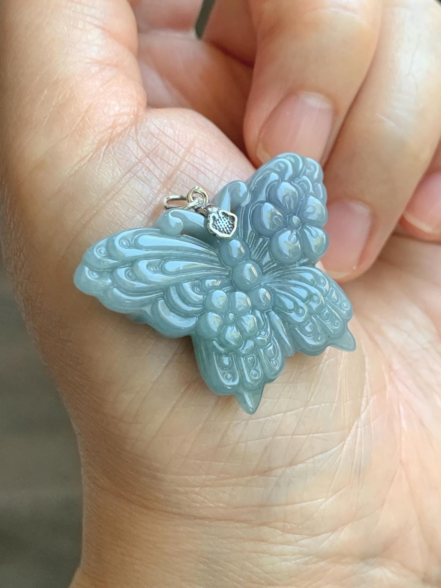 Natural Type A Guatemalan Icy Translucent Light Dusty Blue Purple Marbled Jadeite Butterfly Pendant Sterling Silver 天然冰危暗蓝飘紫翡翠蝴蝶吊坠 WHZ110A