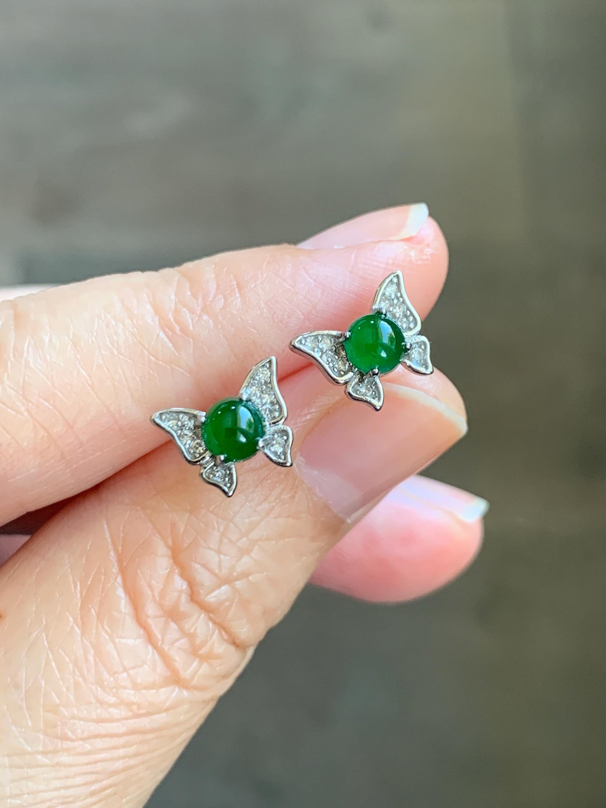 Natural Grade A Guatemalan Icy Translucent Vibrant Green Jade Jadeite Butterfly Stud Earrings Sterling Silver 天然冰危绿翡翠蝴蝶镶嵌耳钉 WYD77