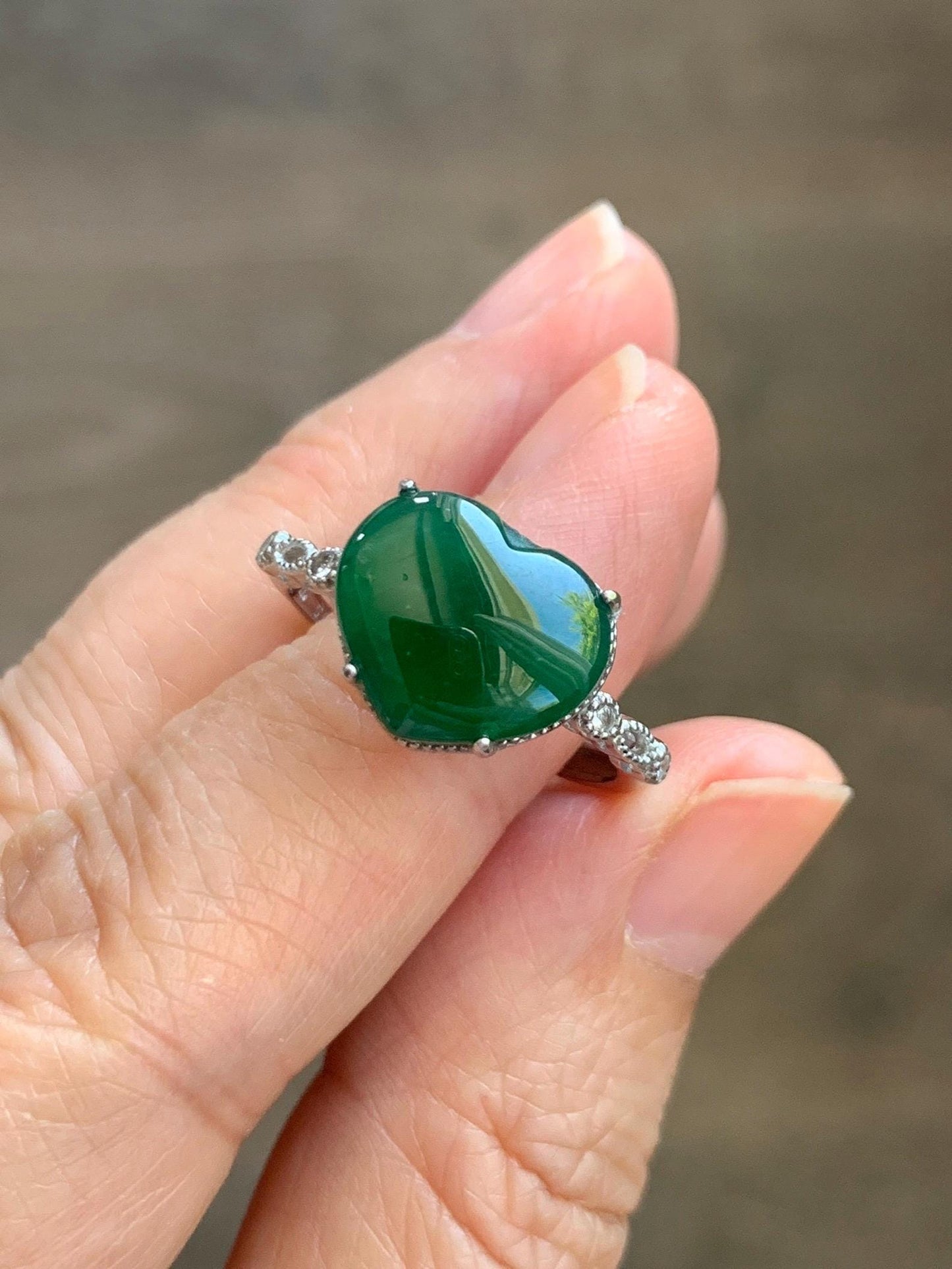 Natural Grade A Guatemalan Icy Translucent Intense Green Jade Jadeite Heart Ring Sterling Silver Size Adjustable 天然冰危深绿翡翠爱心蛋面银镶戒指 WSL140
