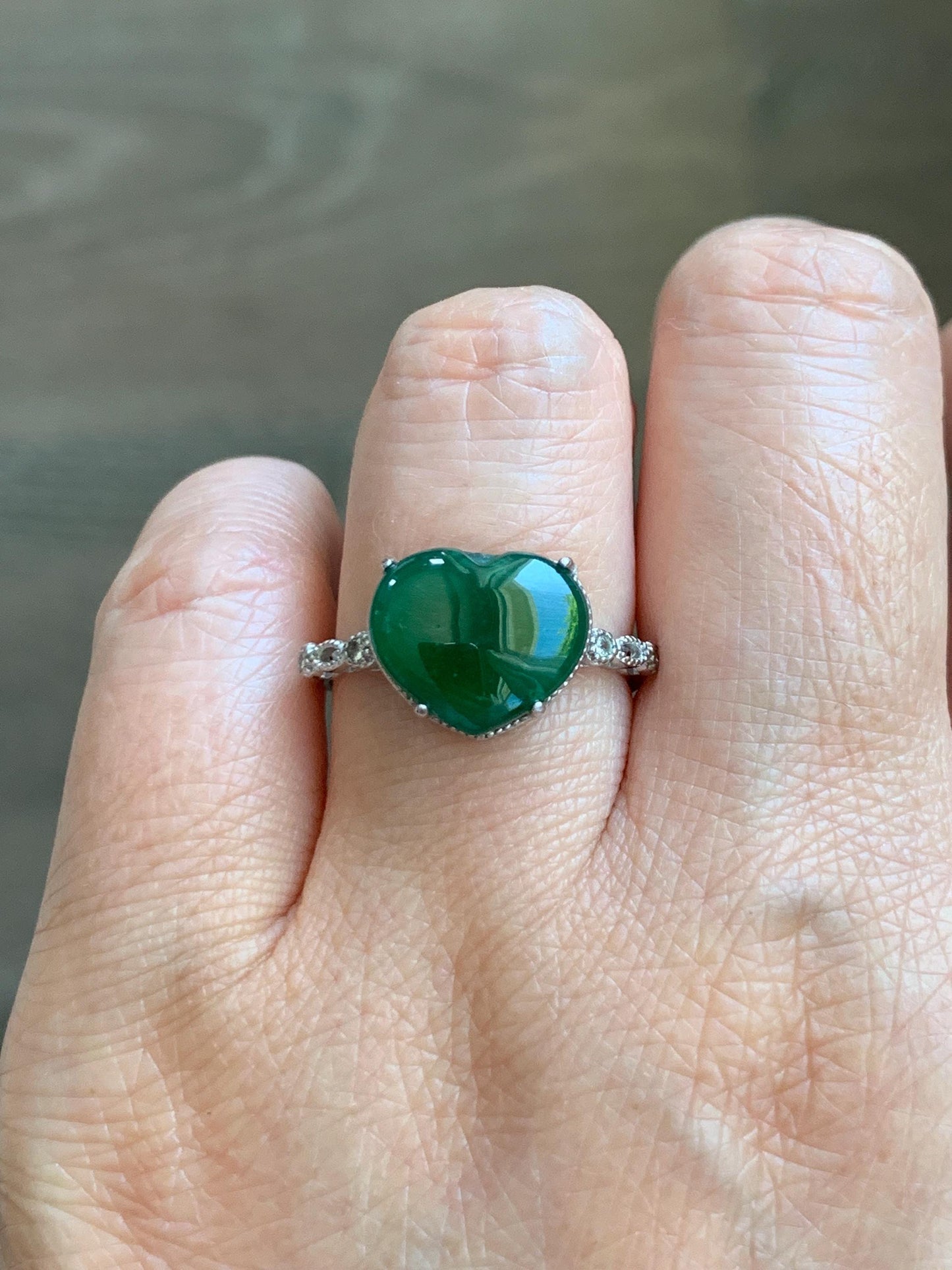 Natural Grade A Guatemalan Icy Translucent Intense Green Jade Jadeite Heart Ring Sterling Silver Size Adjustable 天然冰危深绿翡翠爱心蛋面银镶戒指 WSL140