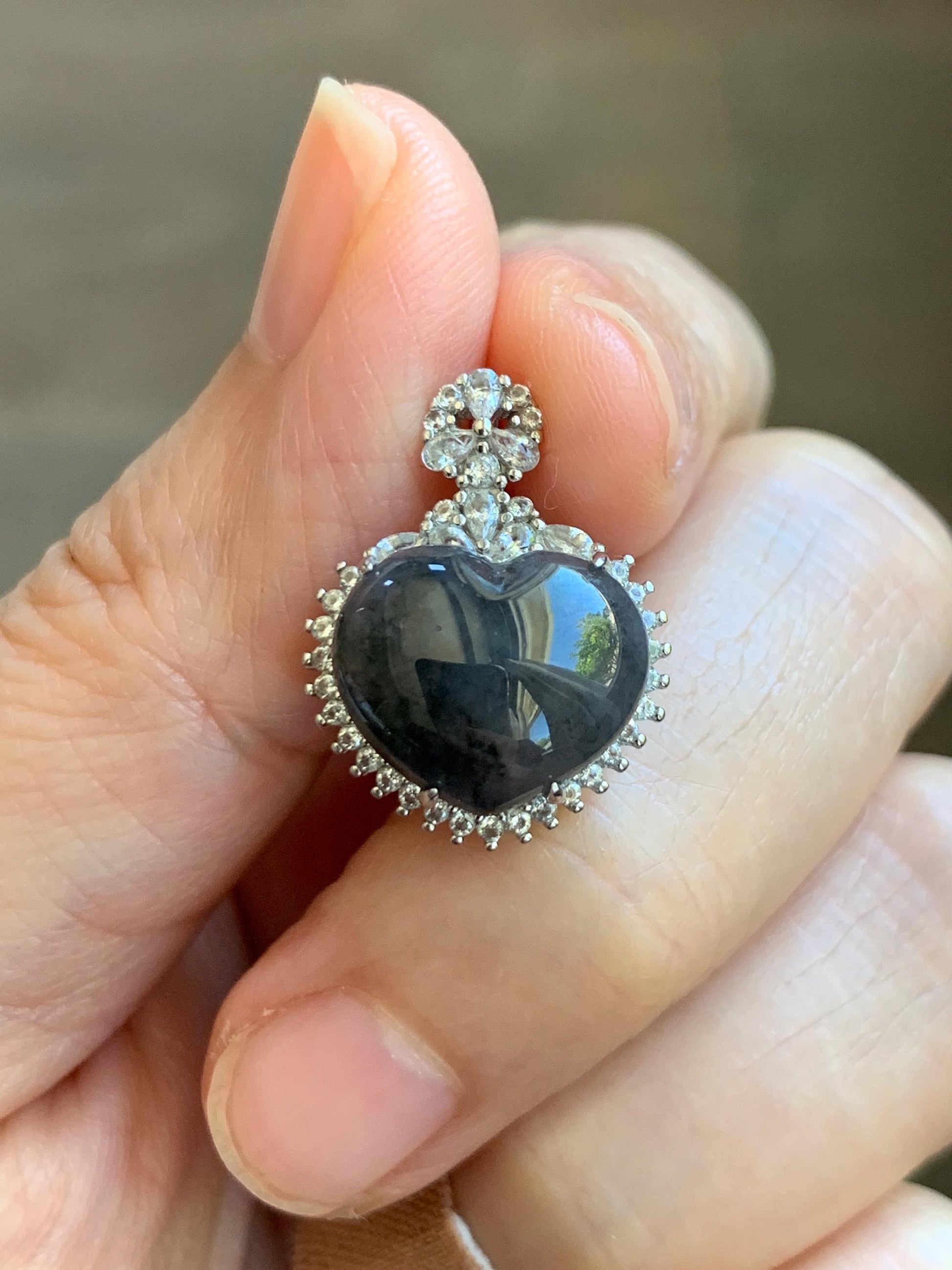 Natural Grade A Icy Highly Translucent Dark Wuji Jade Jadeite Heart Pendant Sterling Silver 3g 天然冰乌鸡翡翠爱心蛋面银镶吊坠 GAX150J