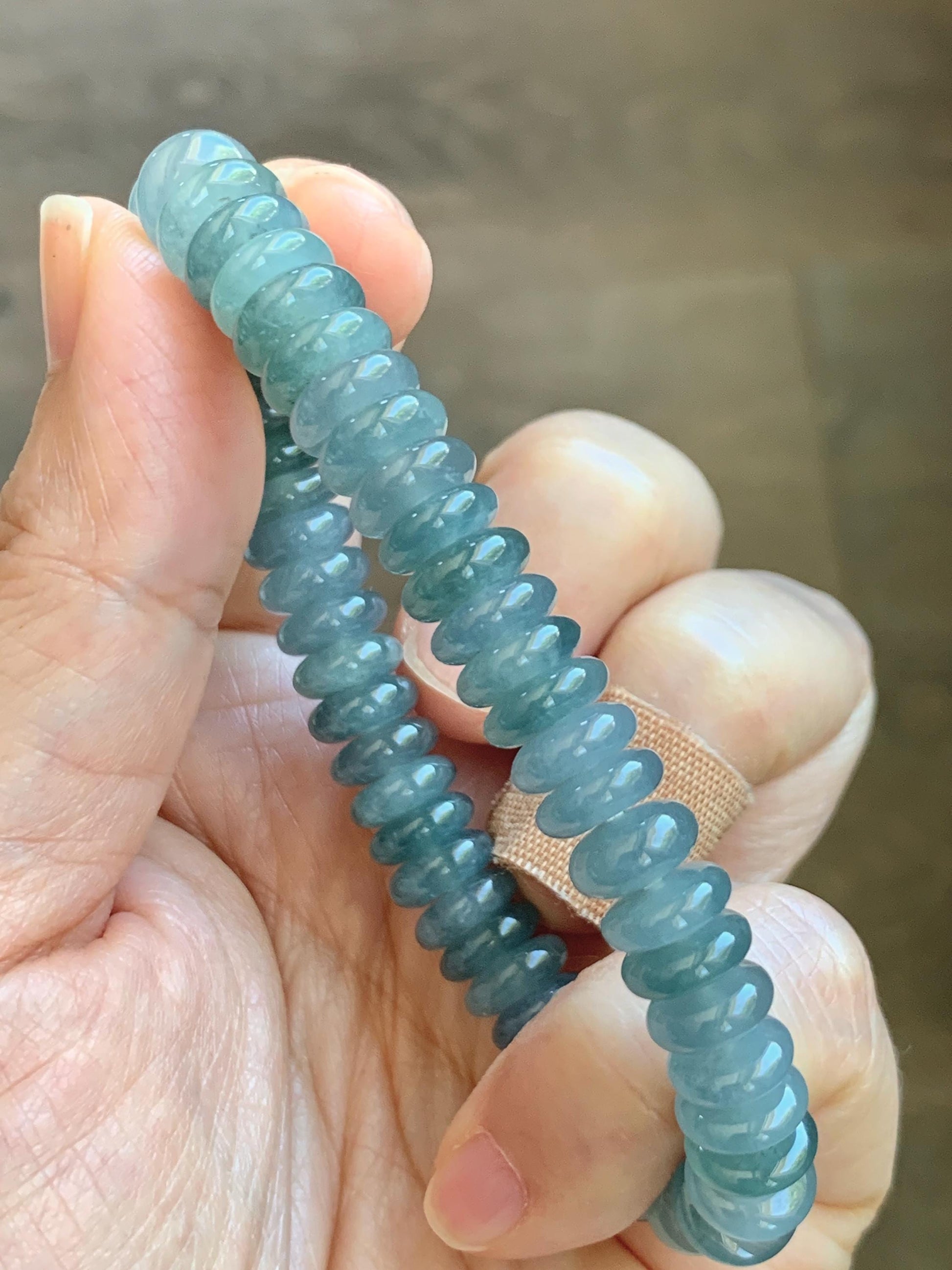 Natural Grade A Guatemalan Icy Translucent Light Dusty Blue Jade Jadeite Drum Beads Beaded Bracelet Stretchy 6.75” 28g 天然冰危浅蓝翡翠鼓珠手串 WDB330B