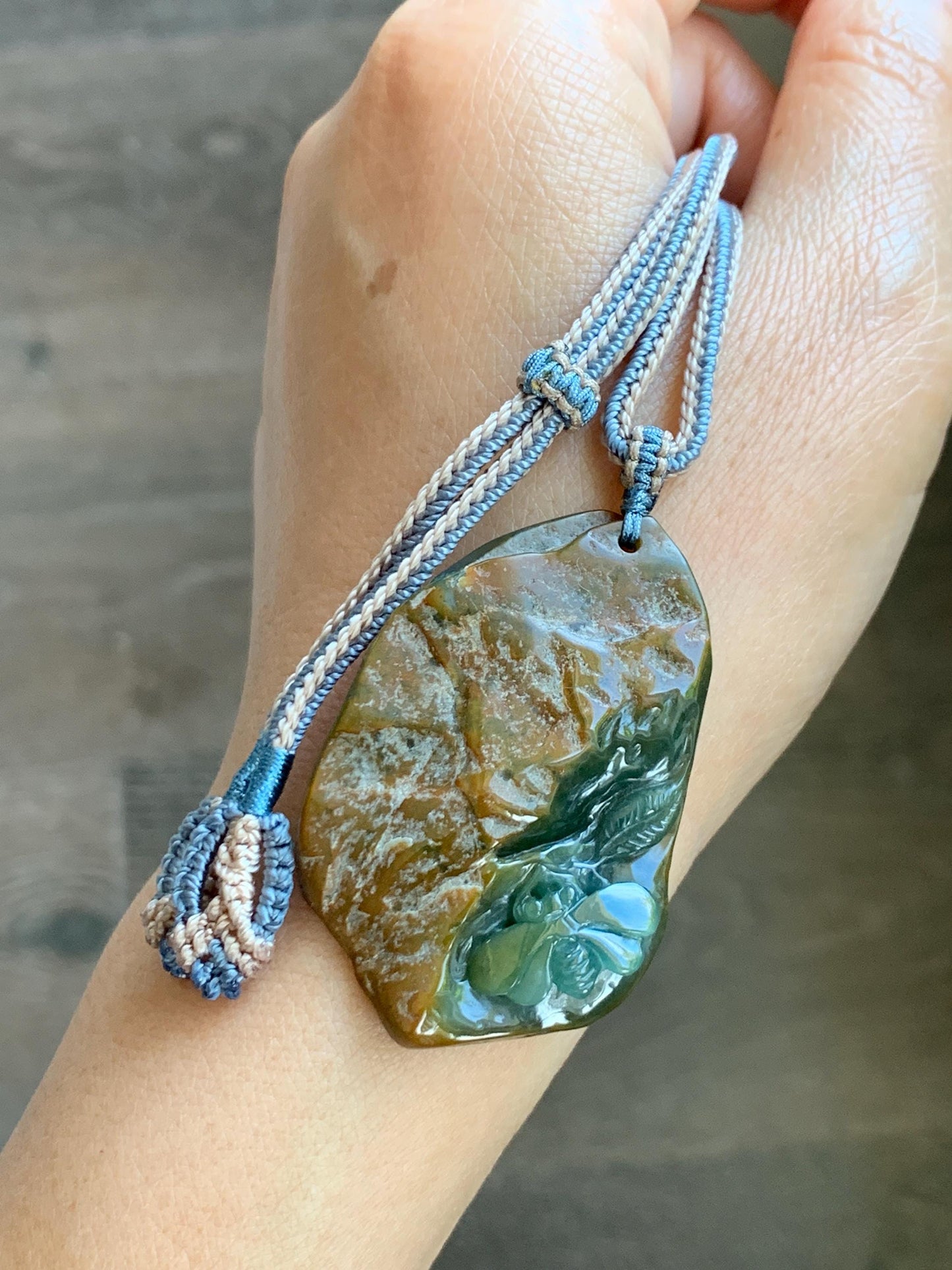 Natural Grade A Guatemalan Icy Dark Blue Jade Jadeite w/ Brown Rind Carved Honey Bee Pendant Rope Necklace 27" 22g 天然危黄翡翠蜜蜂皮壳料吊坠 WHP368A