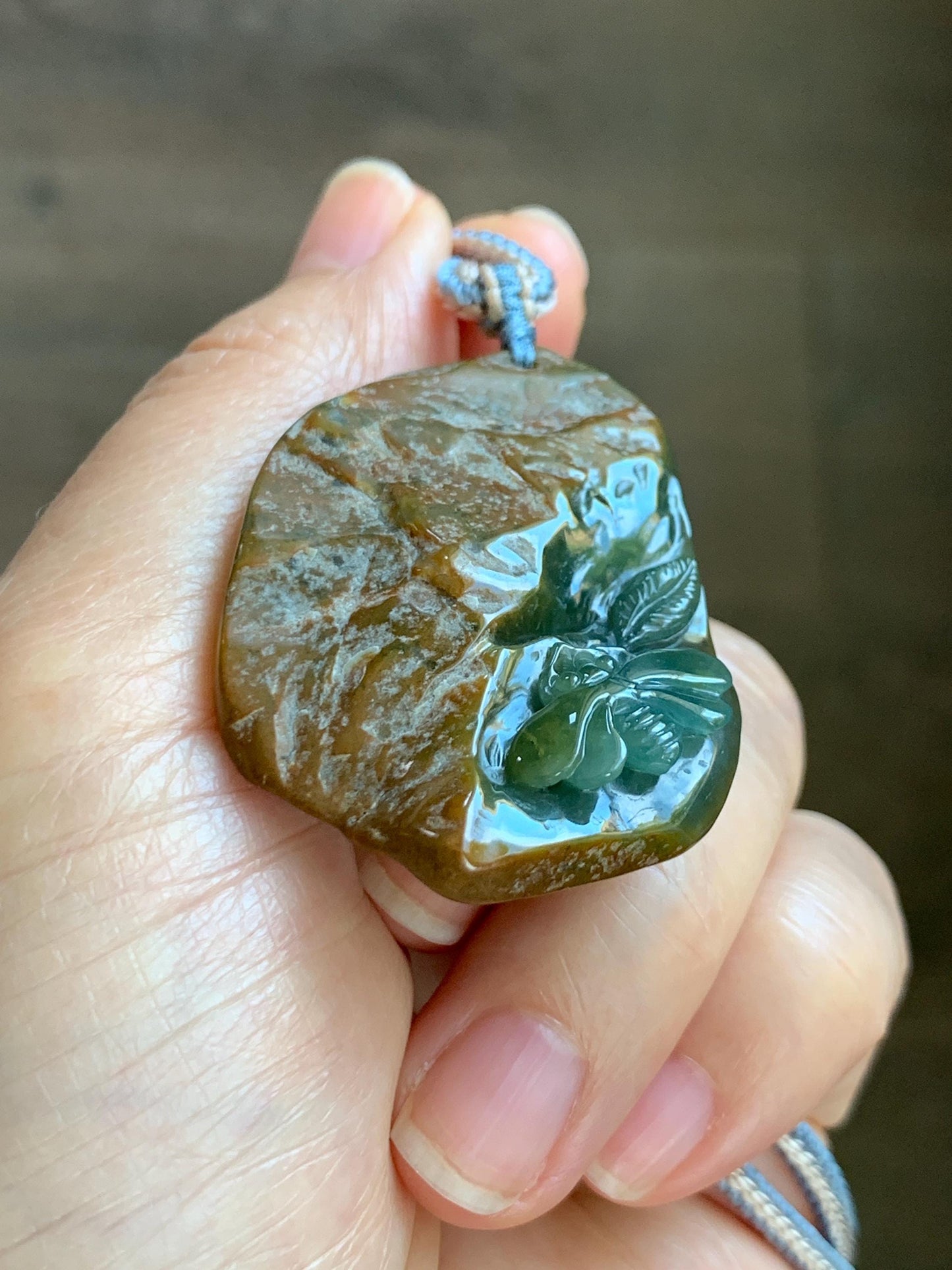 Natural Grade A Guatemalan Icy Dark Blue Jade Jadeite w/ Brown Rind Carved Honey Bee Pendant Rope Necklace 27" 22g 天然危黄翡翠蜜蜂皮壳料吊坠 WHP368A