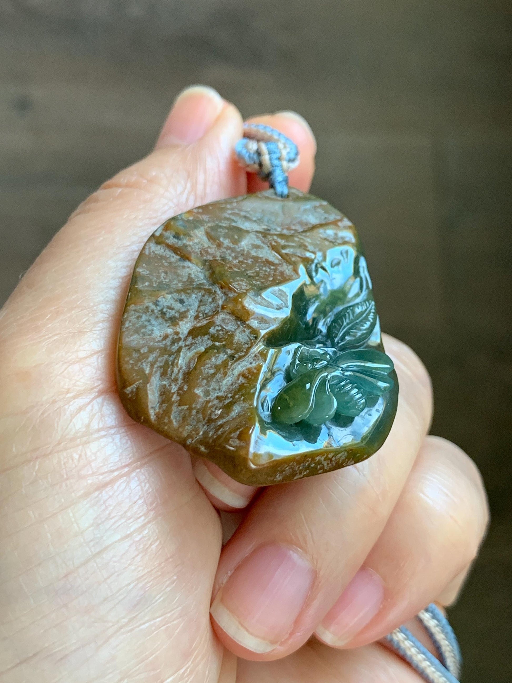 Natural Grade A Guatemalan Icy Dark Blue Jade Jadeite w/ Brown Rind Carved Honey Bee Pendant Rope Necklace 27" 22g 天然危黄翡翠蜜蜂皮壳料吊坠 WHP368A