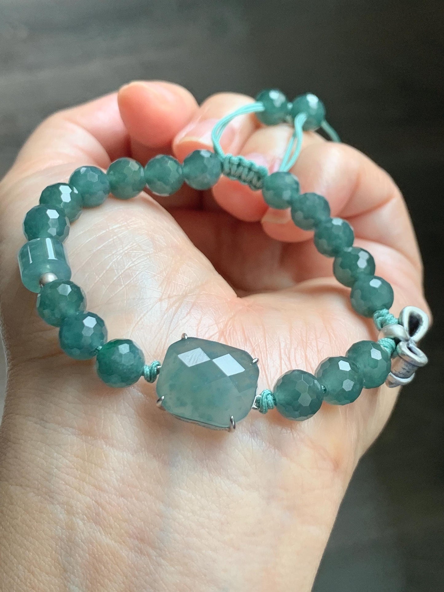 Natural Guatemalan Grade A Icy Translucent Dusty Teal Blue Jade Jadeite Cabochon & Beads Beaded Bracelet 7" 17g 天然冰危蓝绿翡翠切割面蛋面圆珠手串 WQG228
