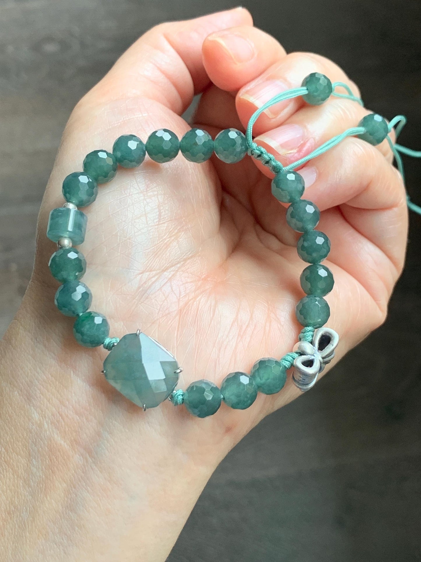 Natural Guatemalan Grade A Icy Translucent Dusty Teal Blue Jade Jadeite Cabochon & Beads Beaded Bracelet 7" 17g 天然冰危蓝绿翡翠切割面蛋面圆珠手串 WQG228
