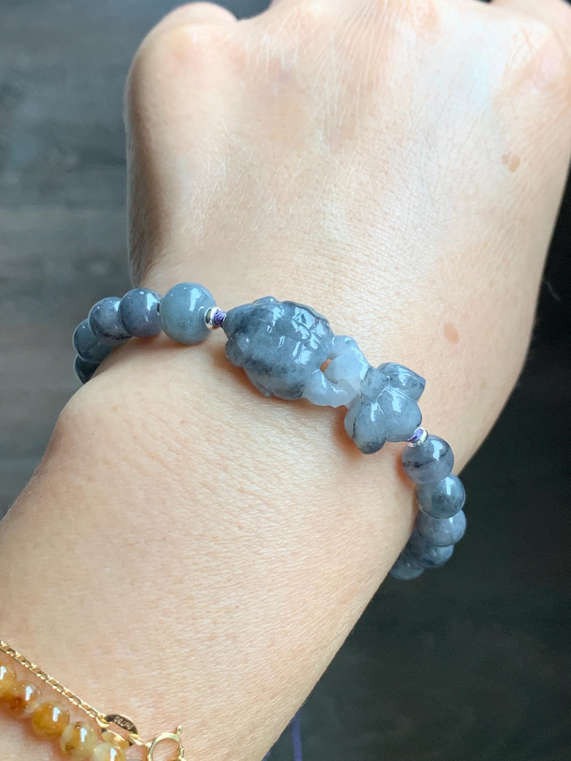 Natural Grade A Icy Translucent Wuji Jade Jadeite Goldfish Interlocking Tail Beaded Bracelet 6.75" 19g Sterling Silver 天然冰胶乌鸡翡翠金鱼圆珠手串 MWJ294