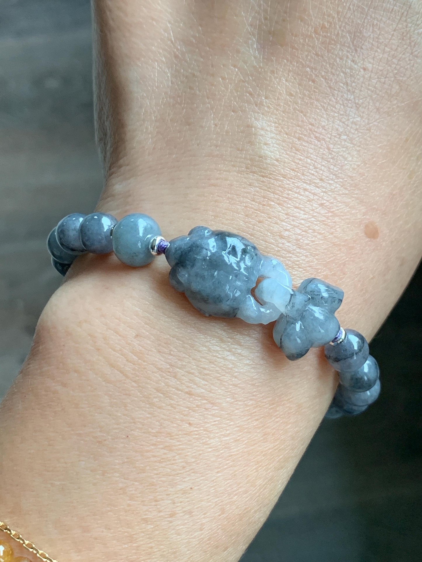 Natural Grade A Icy Translucent Wuji Jade Jadeite Goldfish Interlocking Tail Beaded Bracelet 6.75" 19g Sterling Silver 天然冰胶乌鸡翡翠金鱼圆珠手串 MWJ294