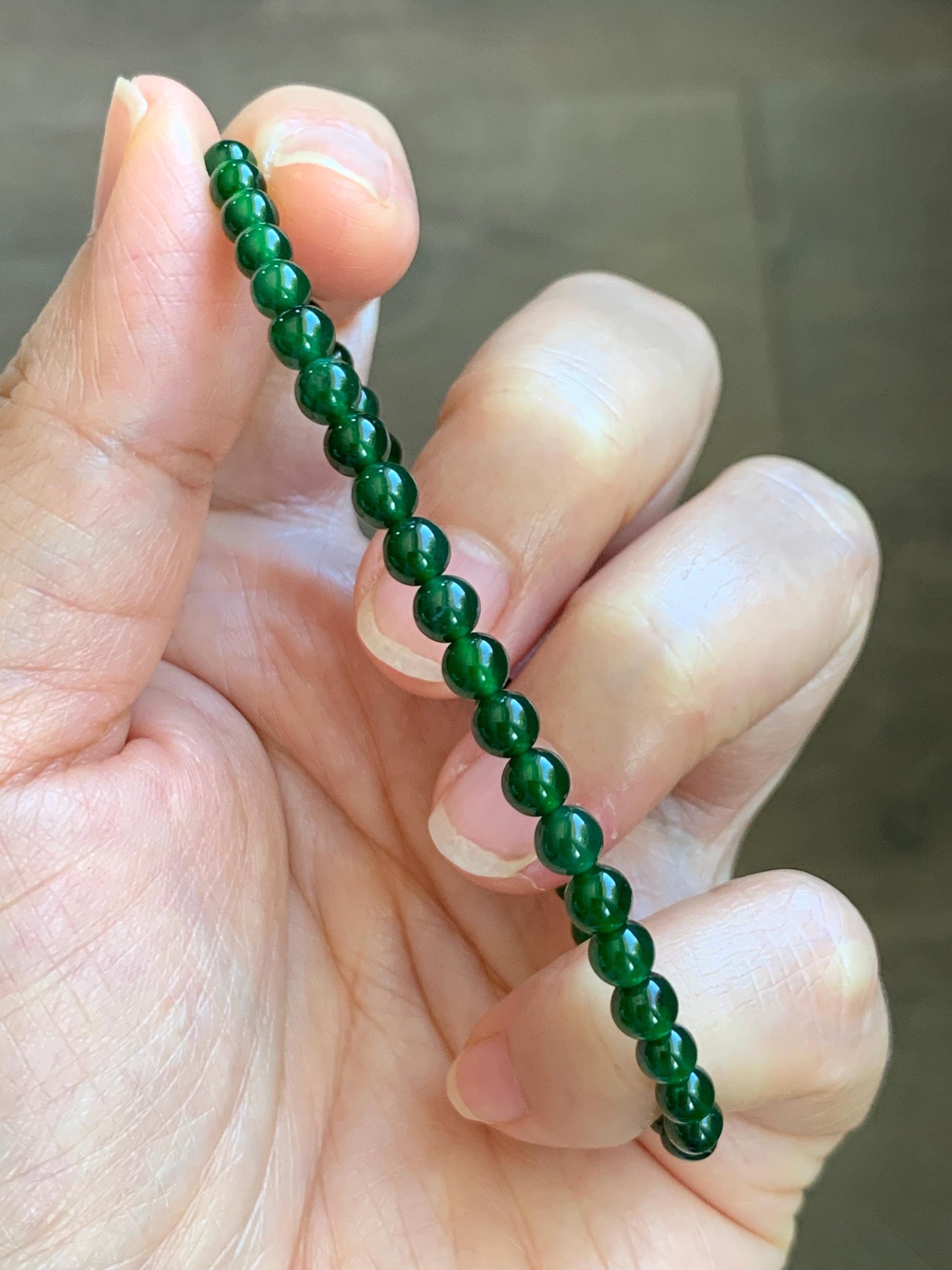Natural Grade A Guatemalan Icy Translucent Rich Green Jade Jadeite Petite Beads Beaded Bracelet 4.1-4.7mm 7” 7g 天然冰危绿翡翠小卡圆珠手串 WDU180