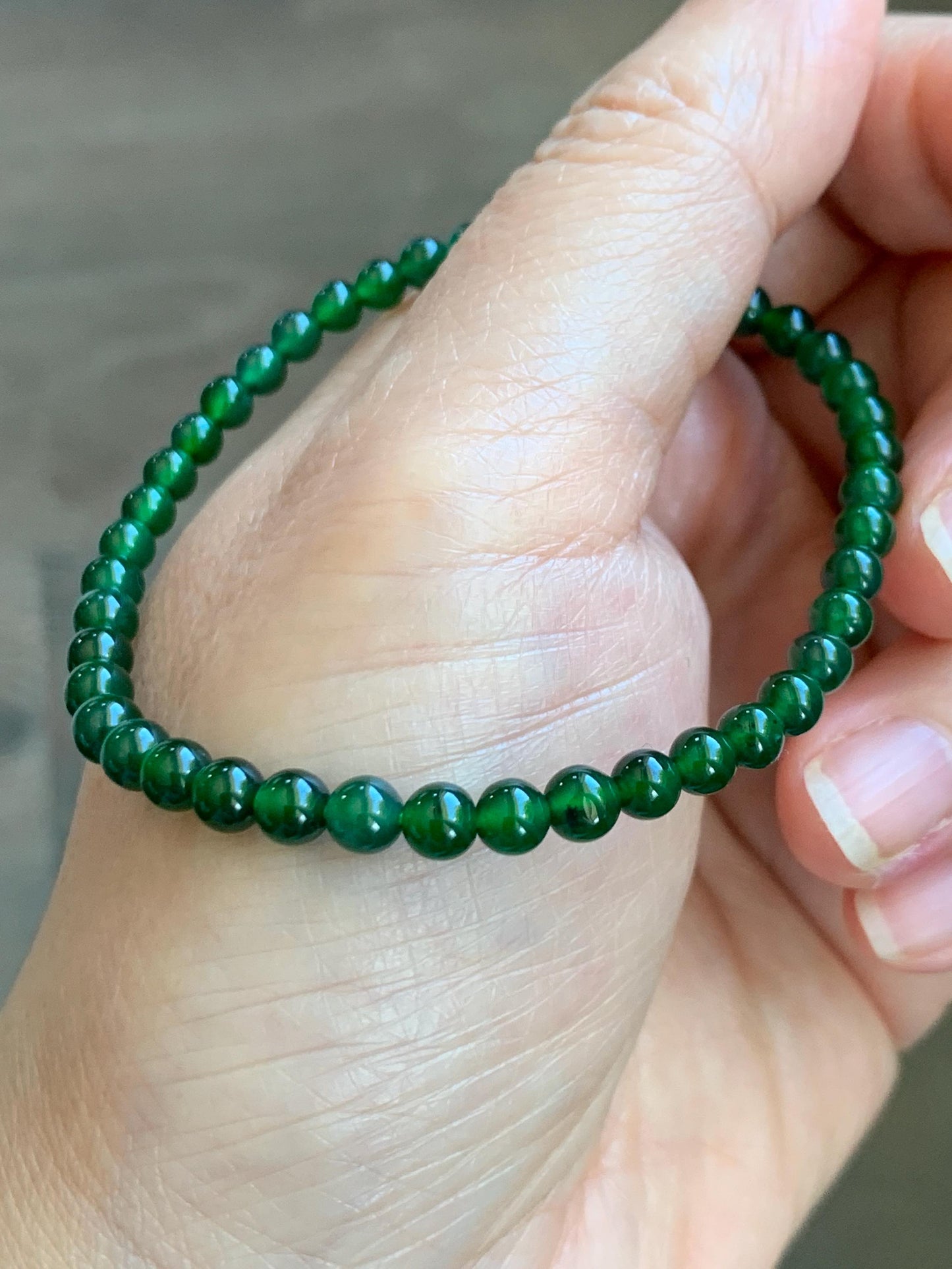 Natural Grade A Guatemalan Icy Translucent Rich Green Jade Jadeite Petite Beads Beaded Bracelet 4.1-4.7mm 7” 7g 天然冰危绿翡翠小卡圆珠手串 WDU180